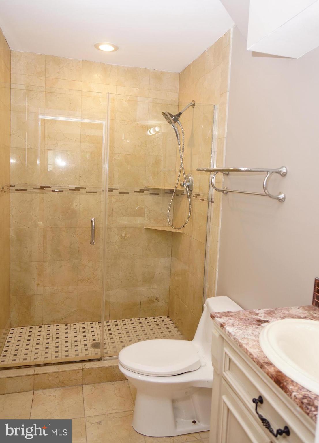 ROCKCREST - Residential Lease