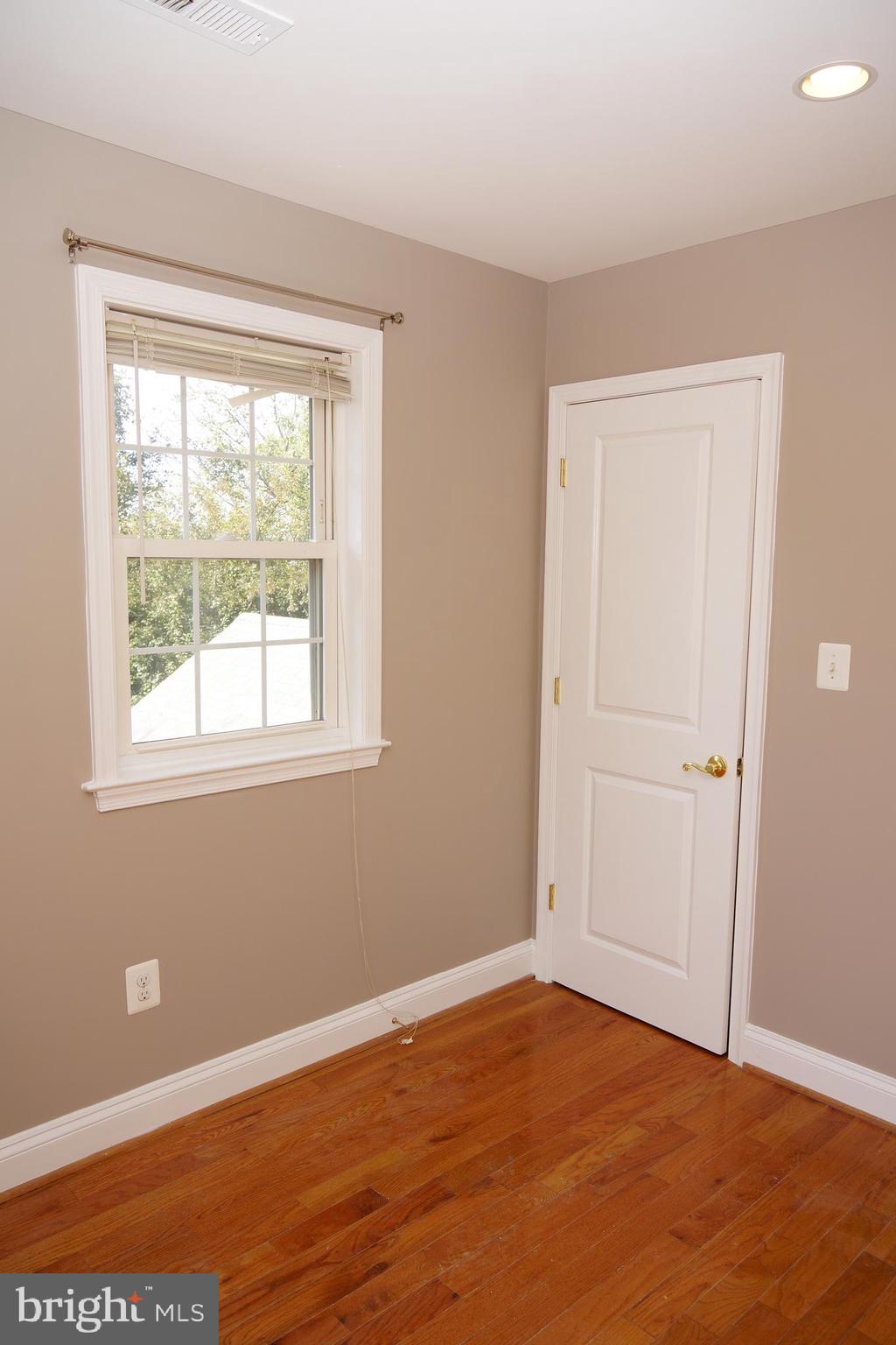 ROCKCREST - Residential Lease