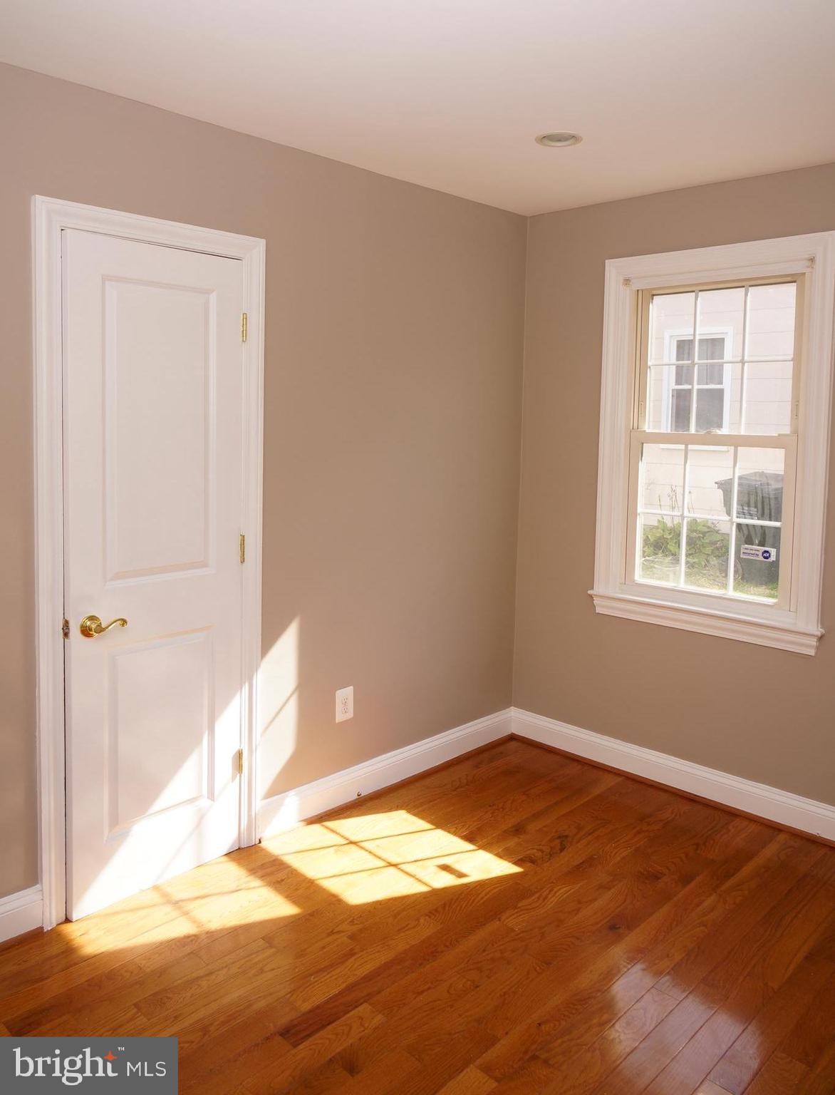 ROCKCREST - Residential Lease