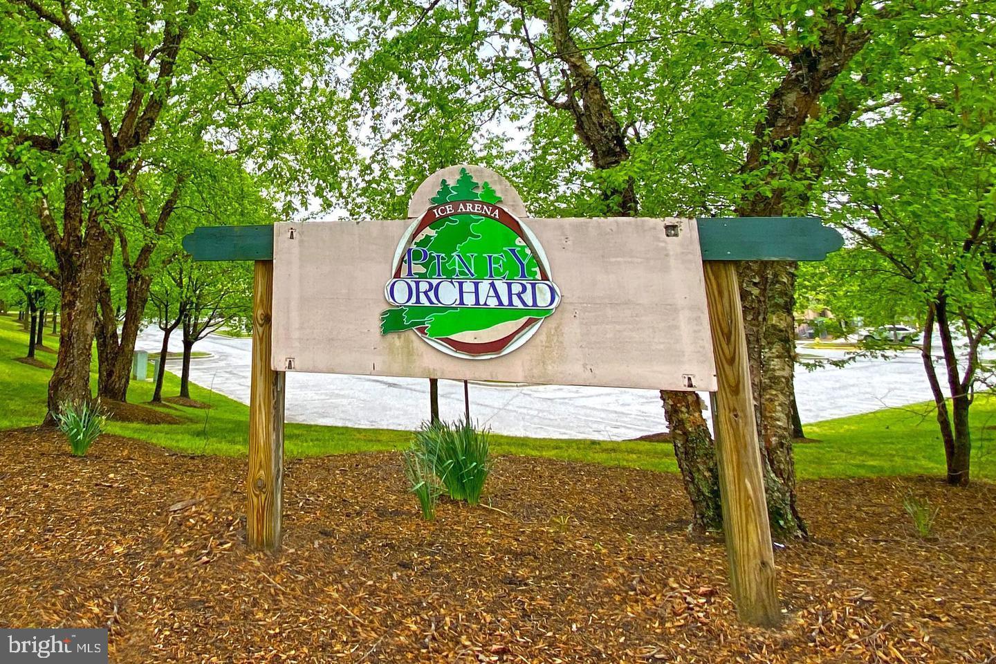 PINEY ORCHARD - Residential Lease