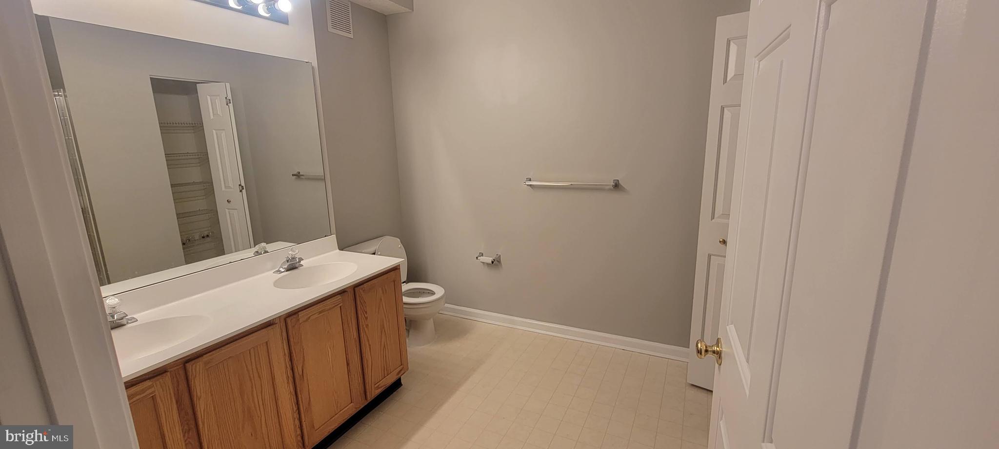 PINEY ORCHARD - Residential Lease