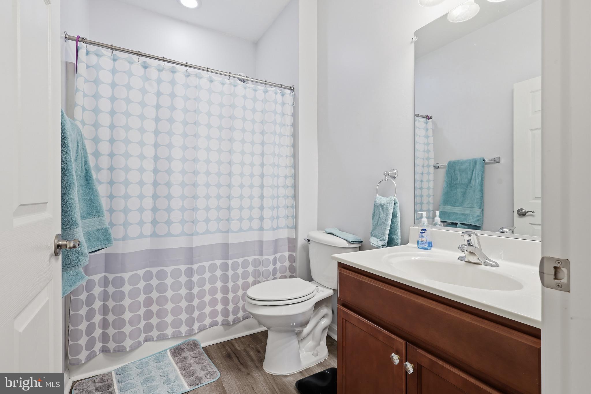 TURNBERRY EAST - Residential