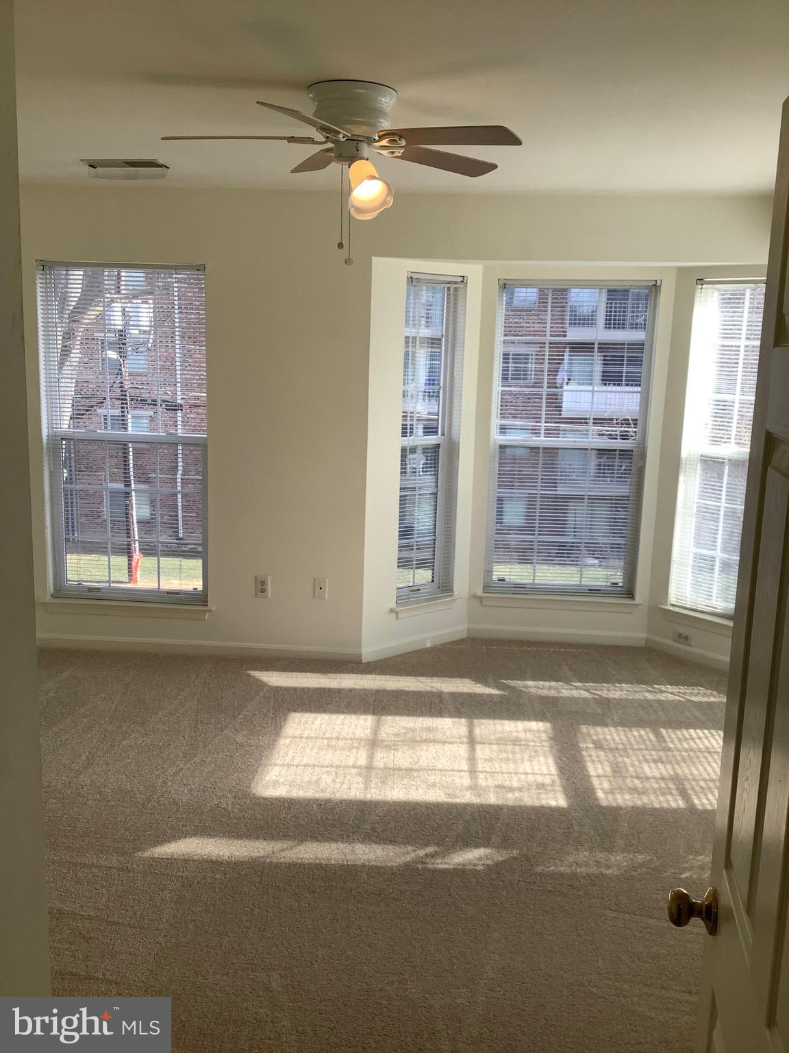 MOUNT VERNON TOWNES - Residential Lease