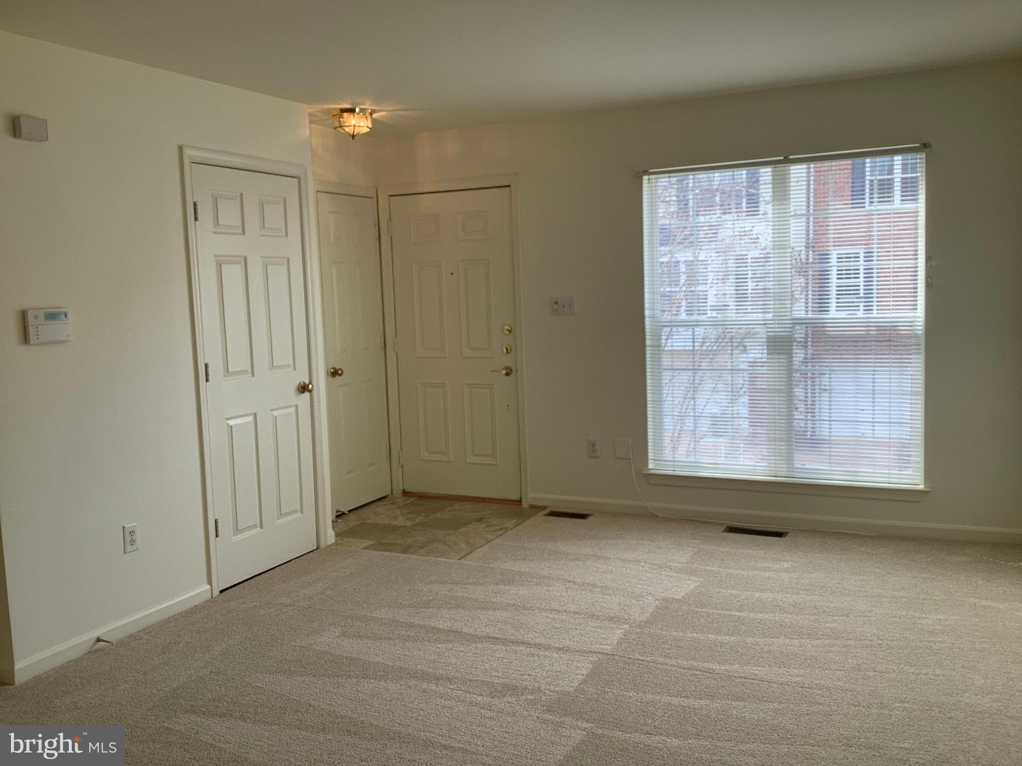 MOUNT VERNON TOWNES - Residential Lease