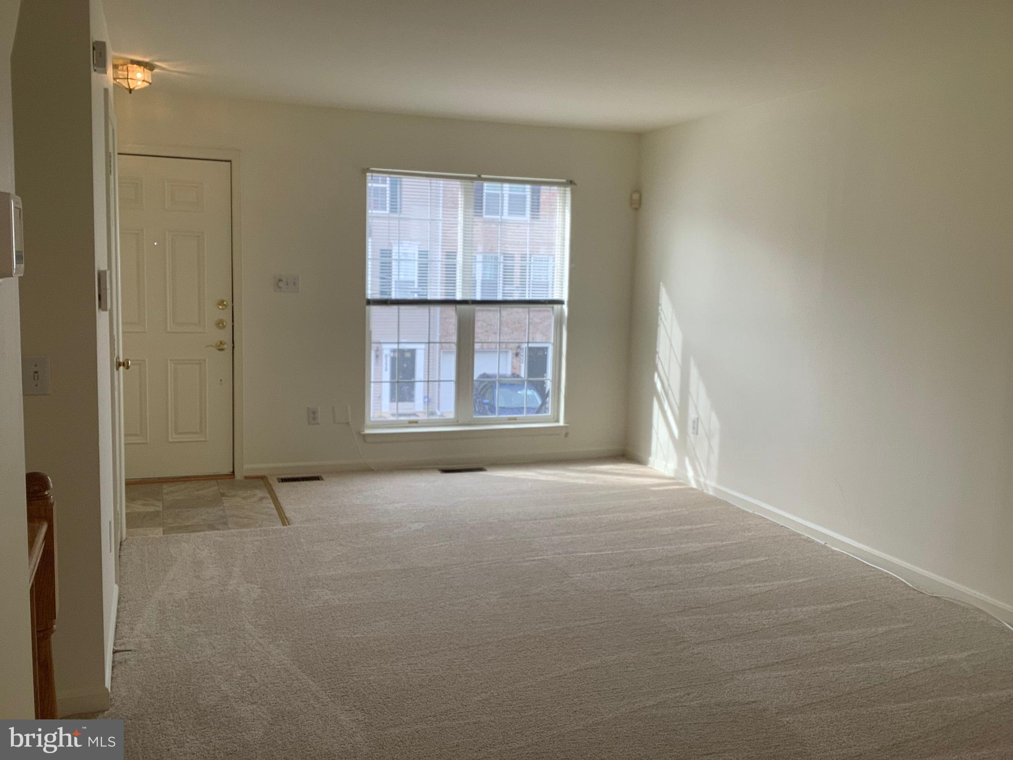 MOUNT VERNON TOWNES - Residential Lease