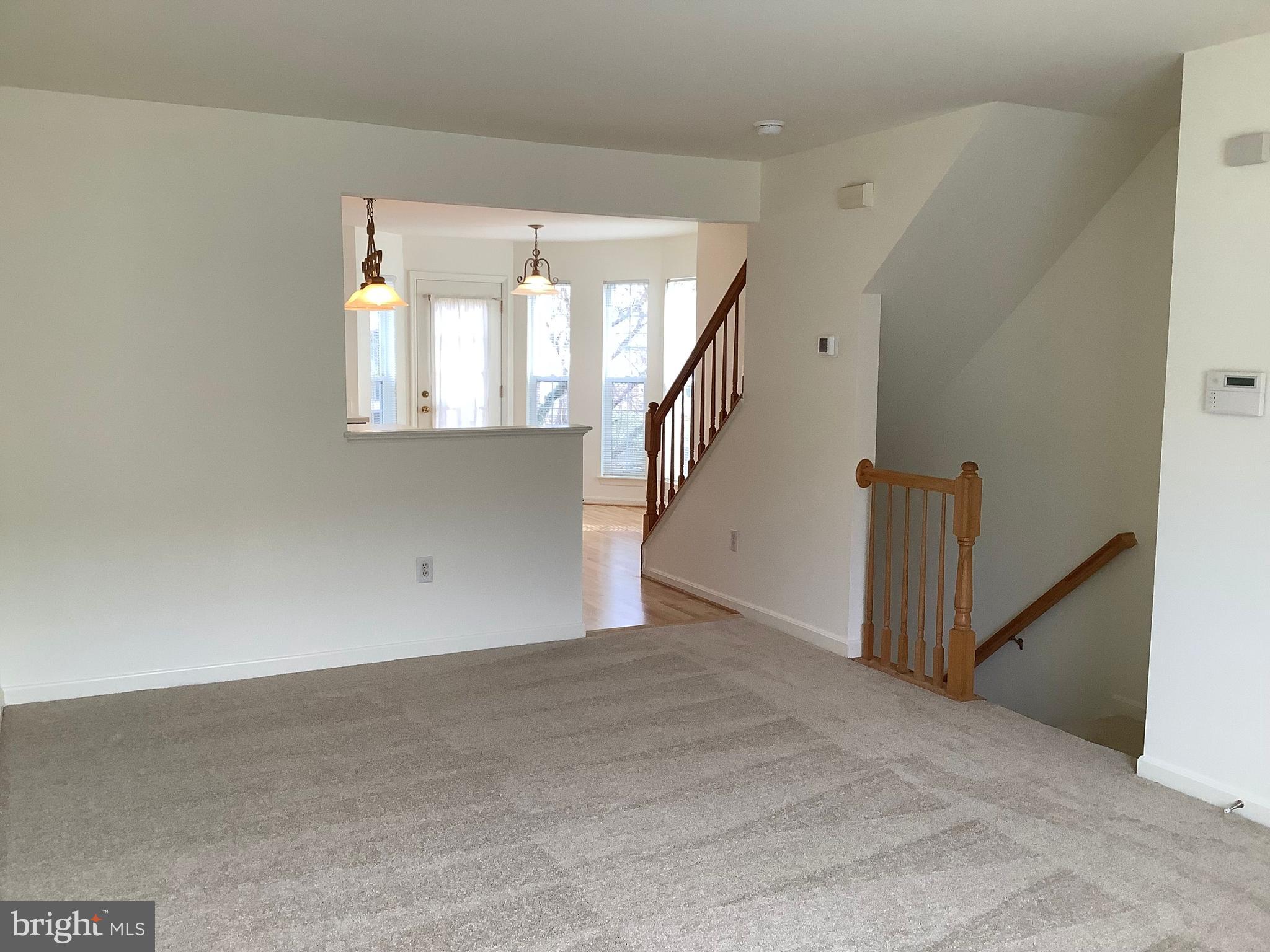 MOUNT VERNON TOWNES - Residential Lease