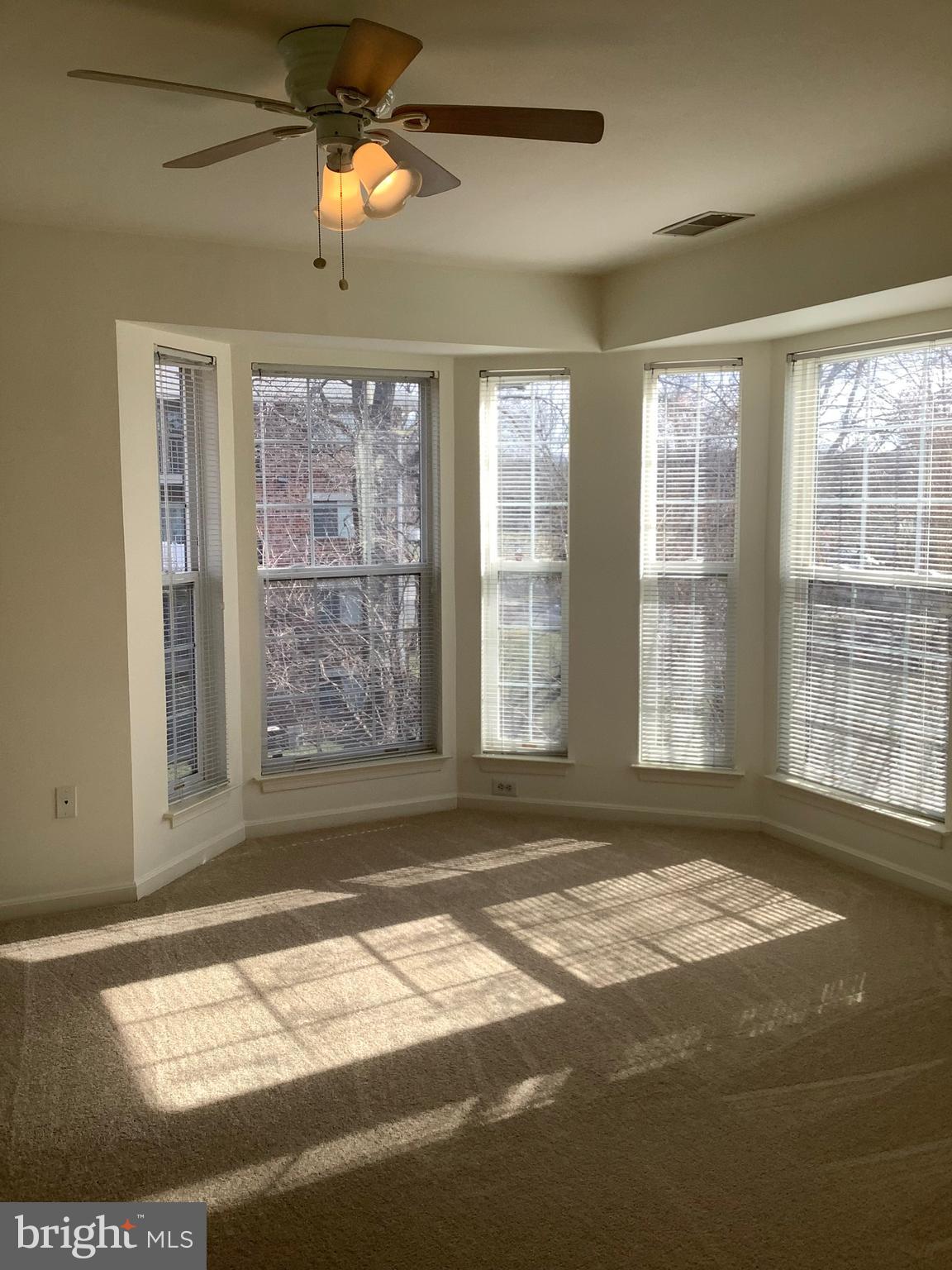 MOUNT VERNON TOWNES - Residential Lease