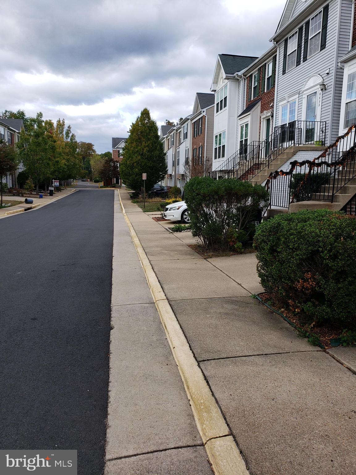 MOUNT VERNON TOWNES - Residential Lease