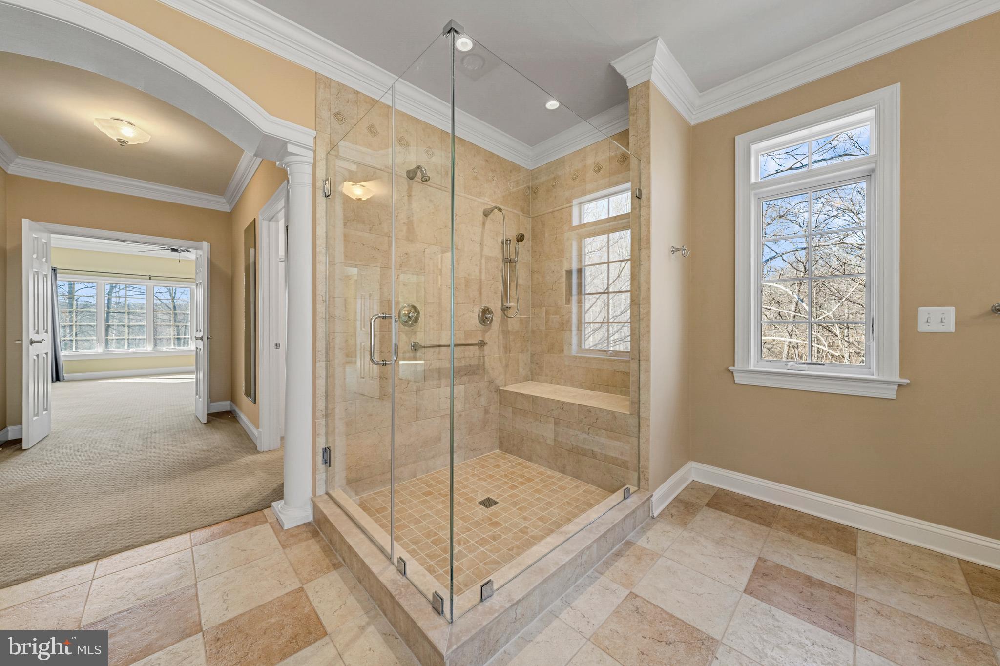 ENGLISH CHASE - Residential