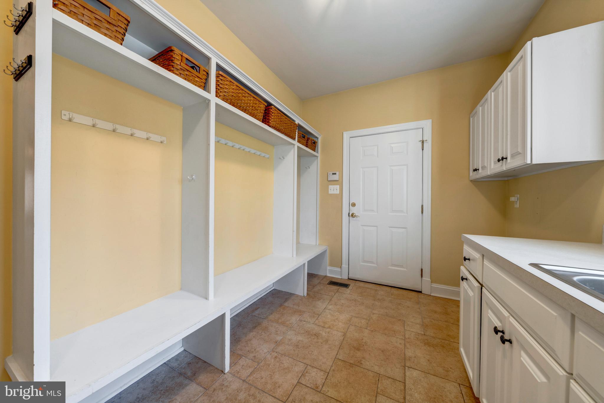 ENGLISH CHASE - Residential