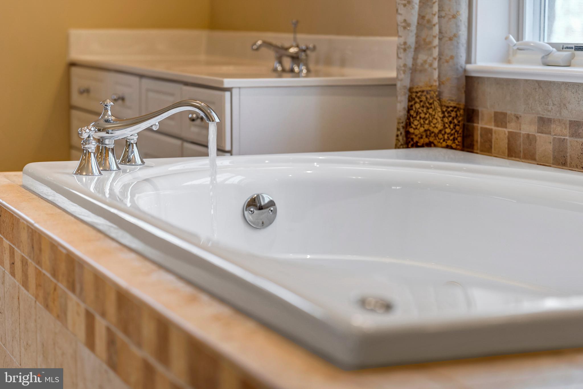 ENGLISH CHASE - Residential