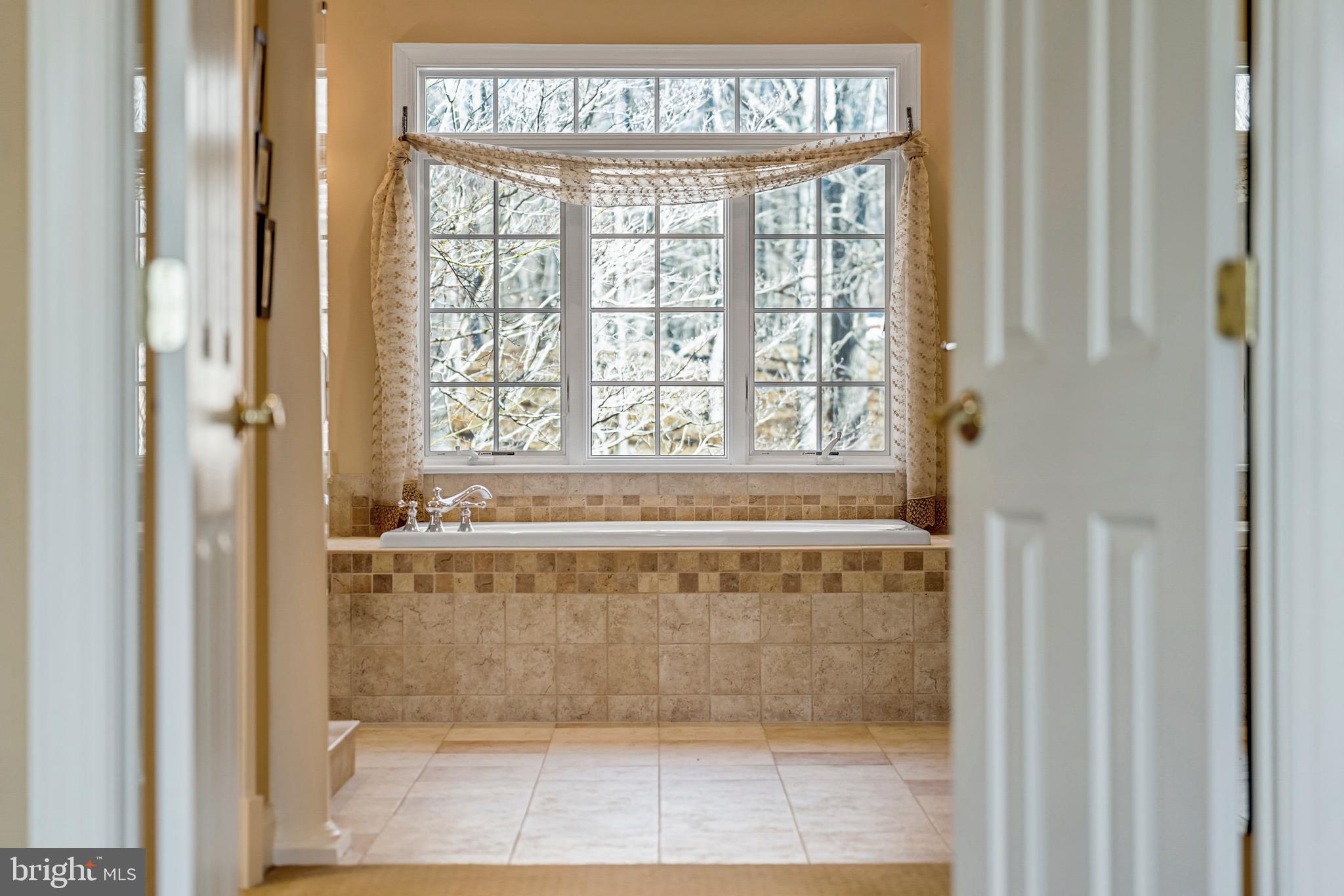 ENGLISH CHASE - Residential