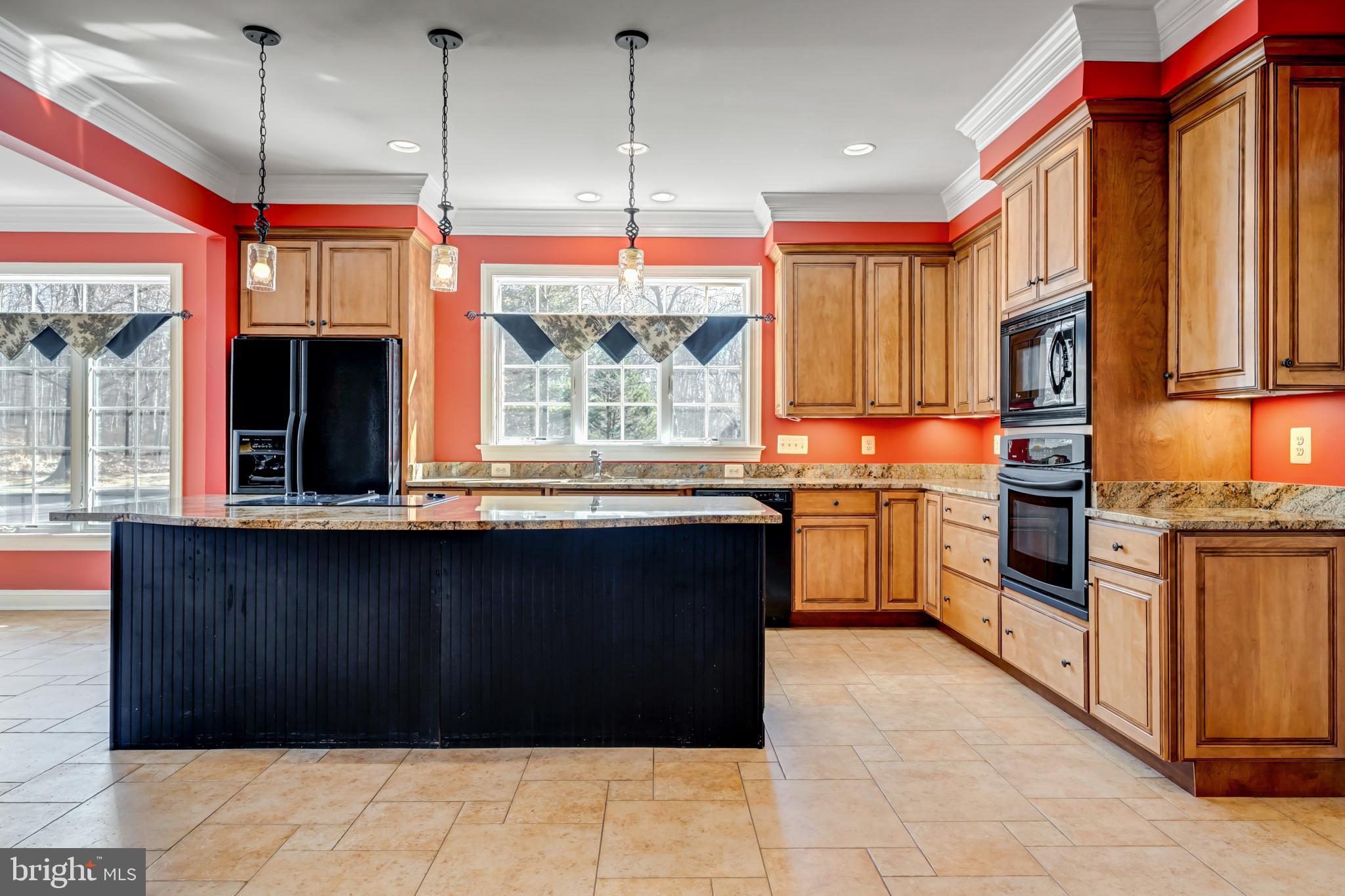 ENGLISH CHASE - Residential