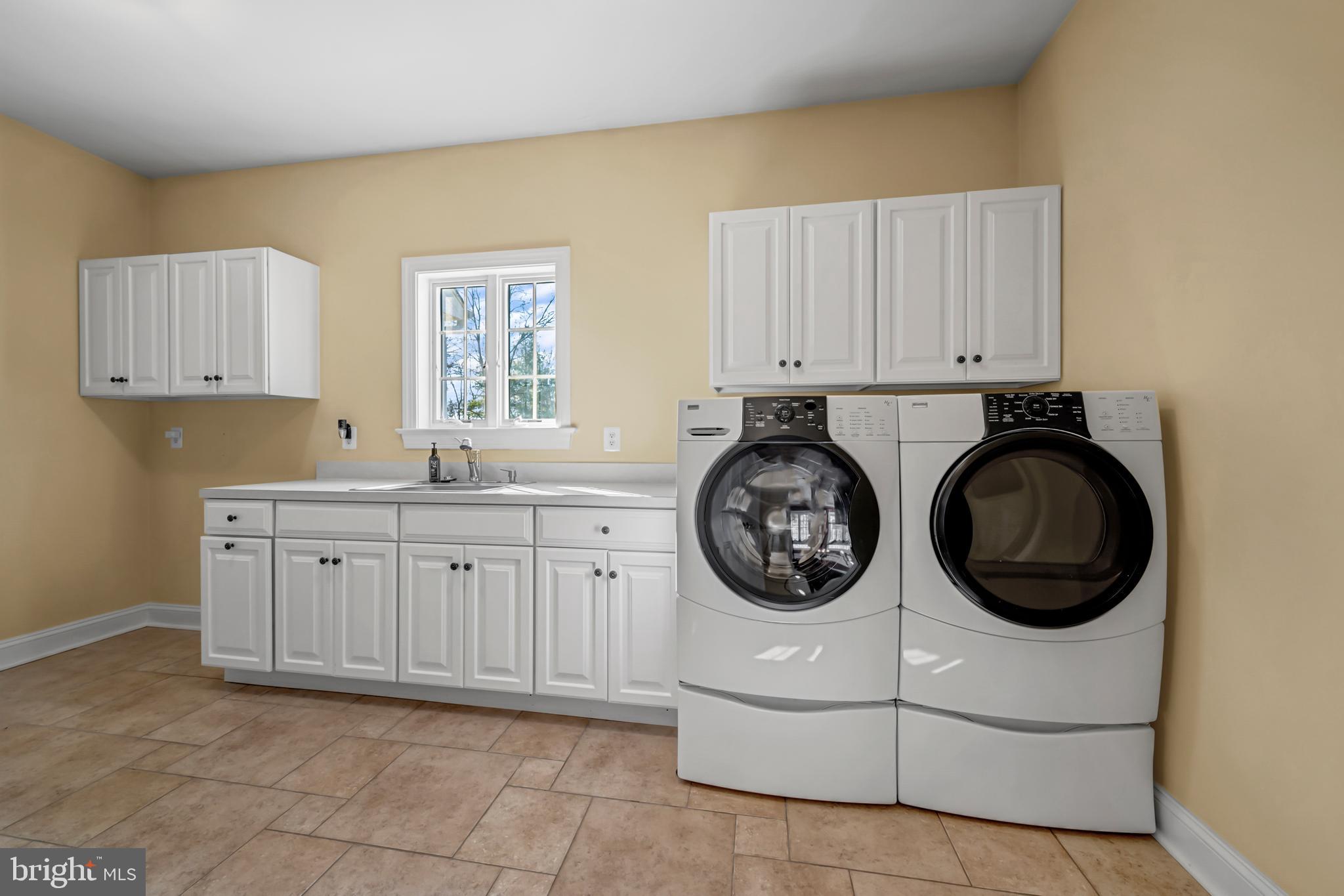 ENGLISH CHASE - Residential