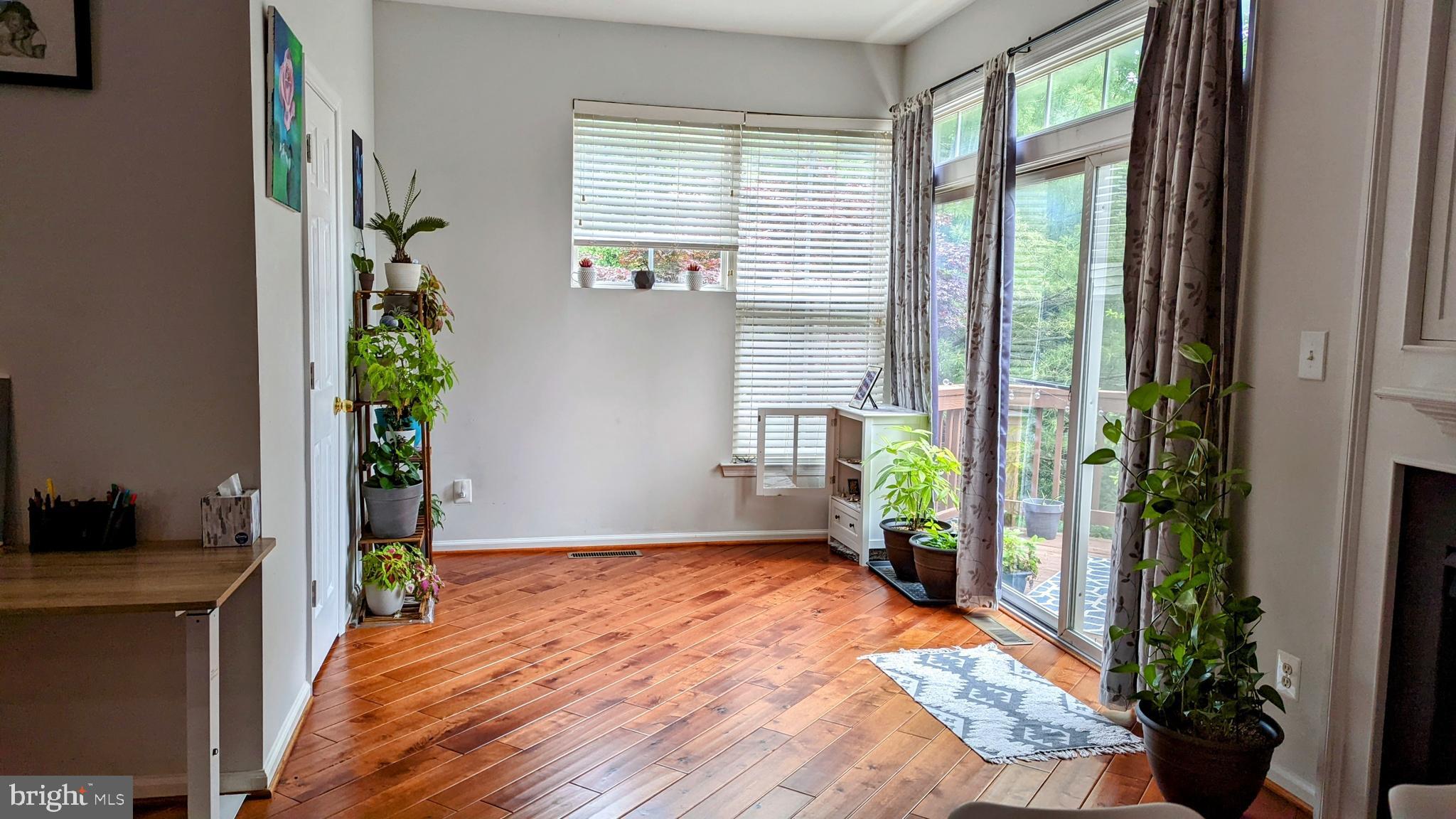 BROADLANDS - Residential Lease