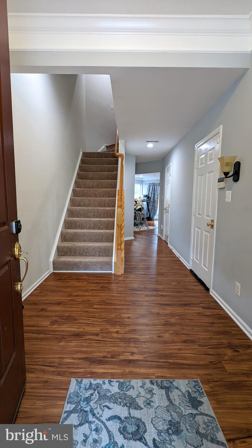 BROADLANDS - Residential Lease