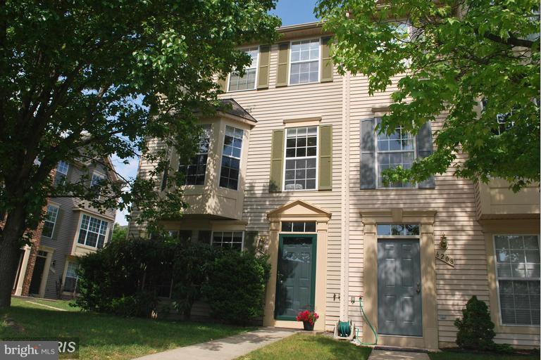 VILLAGE OF LONG REACH - Residential Lease