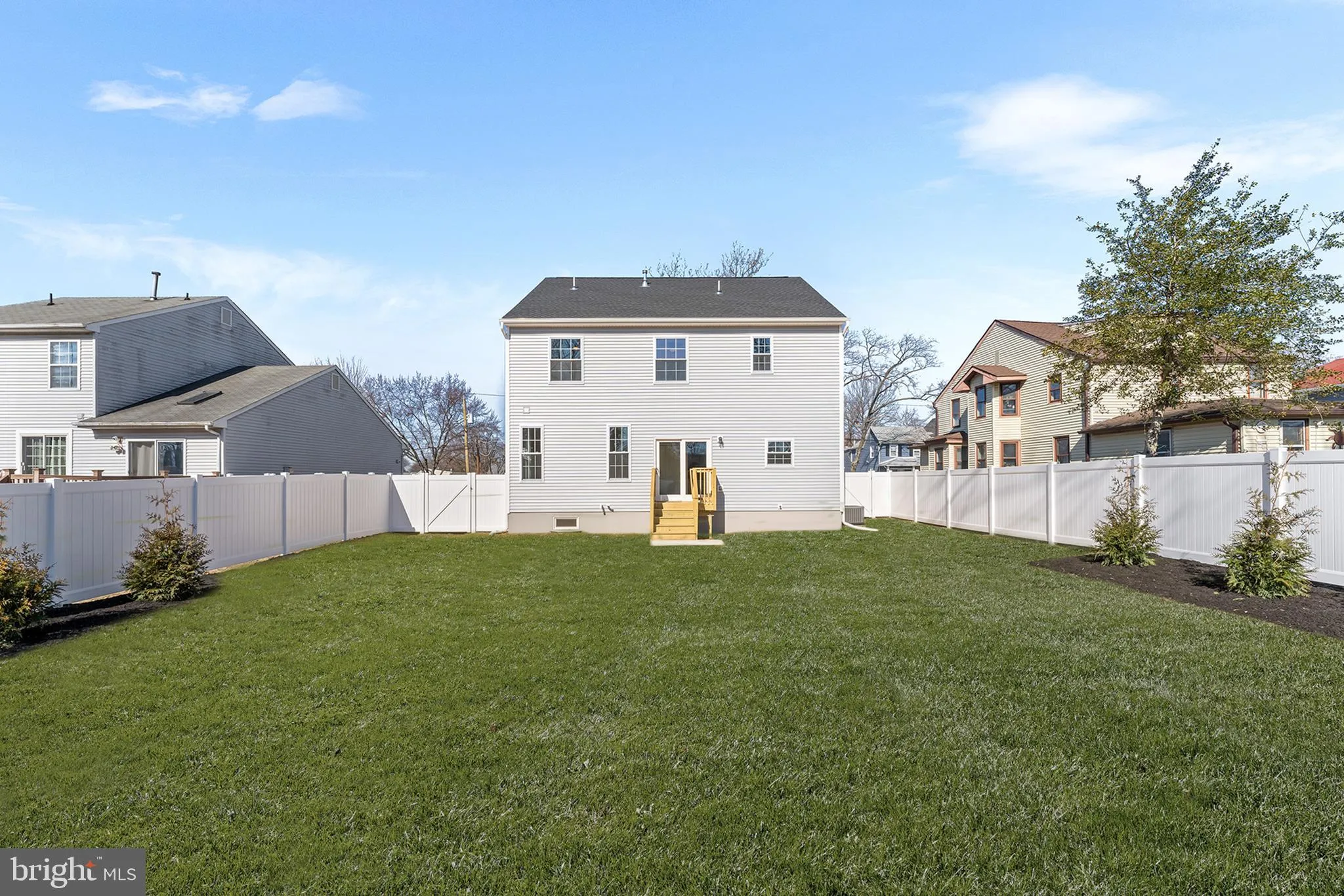 Cherry Hill, New Jersey 08002, United States, 4 Bedrooms Bedrooms, ,3 BathroomsBathrooms,Residential,Active,121987