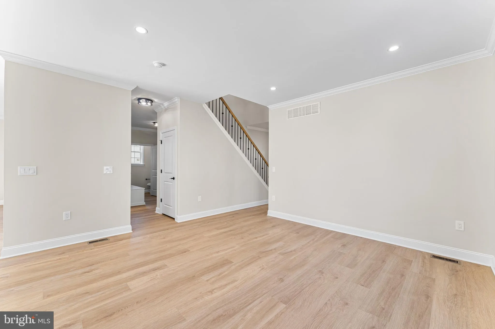 Cherry Hill, New Jersey 08002, United States, 4 Bedrooms Bedrooms, ,3 BathroomsBathrooms,Residential,Active,121987