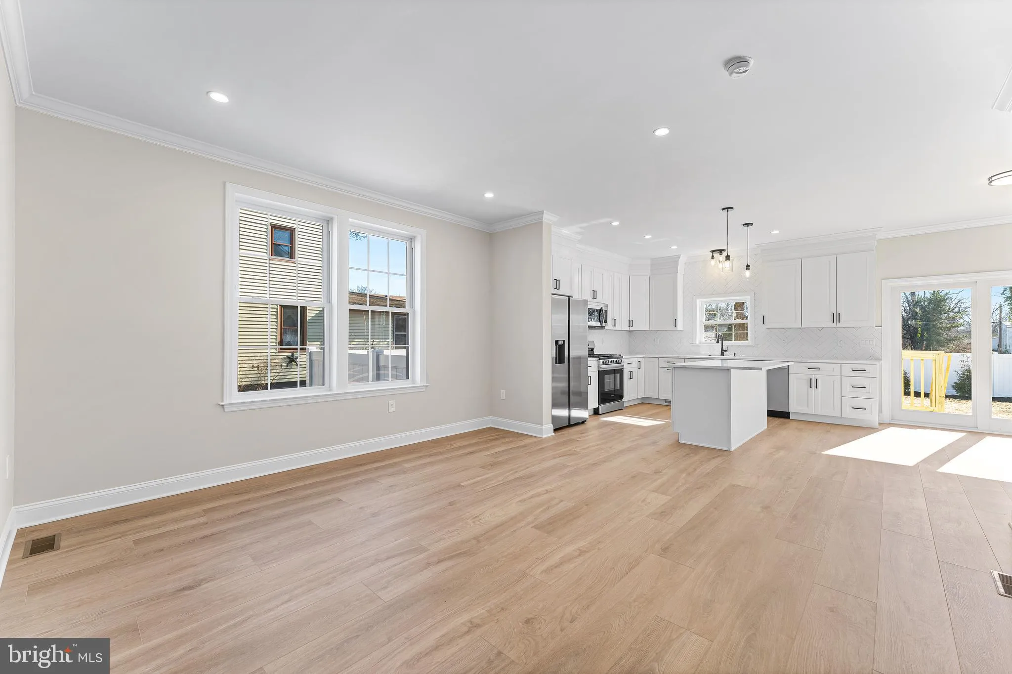 Cherry Hill, New Jersey 08002, United States, 4 Bedrooms Bedrooms, ,3 BathroomsBathrooms,Residential,Active,121987