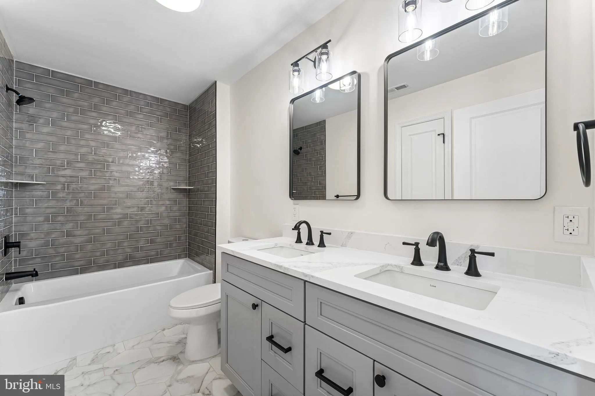 Cherry Hill, New Jersey 08002, United States, 4 Bedrooms Bedrooms, ,3 BathroomsBathrooms,Residential,Active,121987