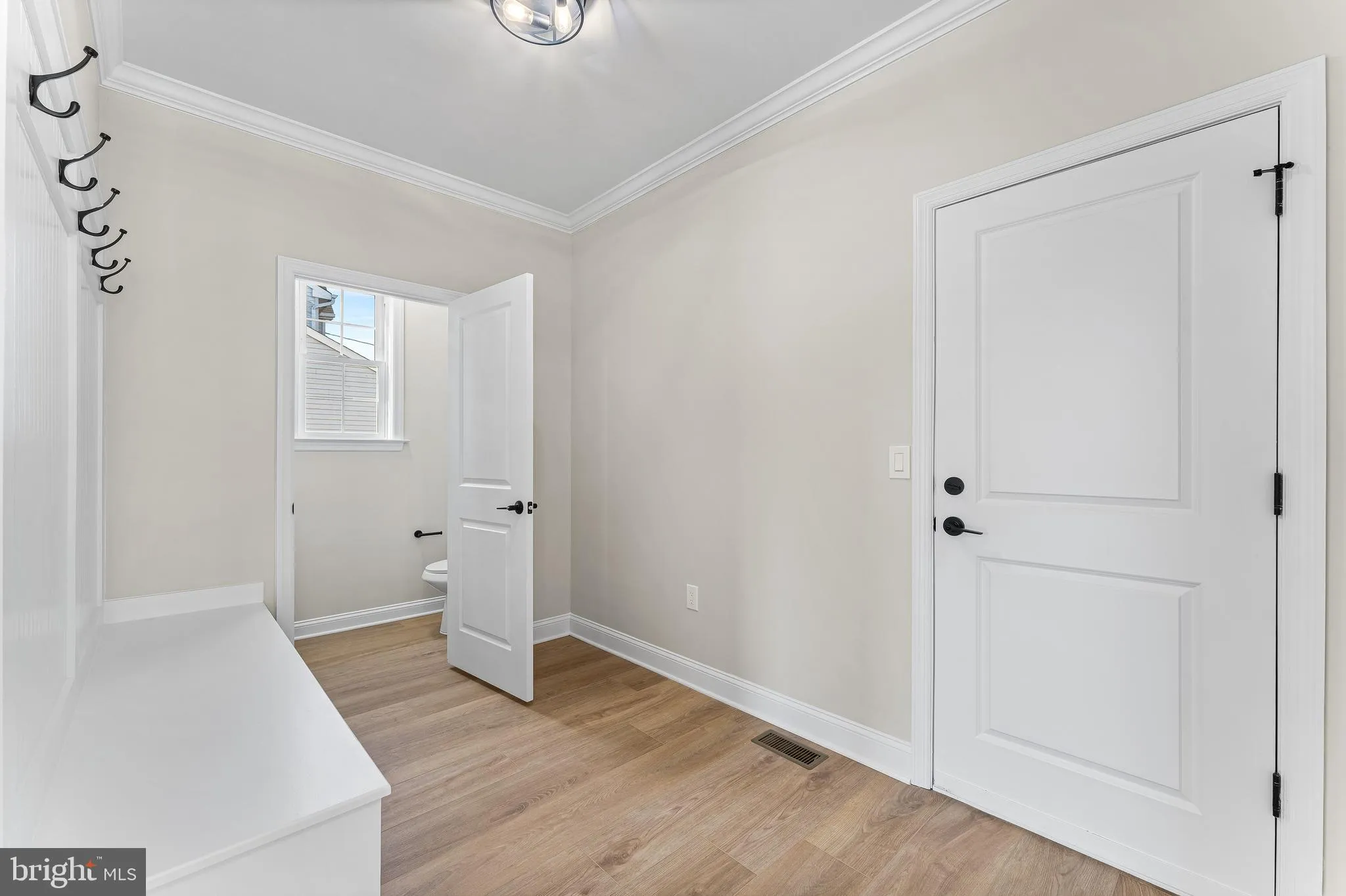 Cherry Hill, New Jersey 08002, United States, 4 Bedrooms Bedrooms, ,3 BathroomsBathrooms,Residential,Active,121987