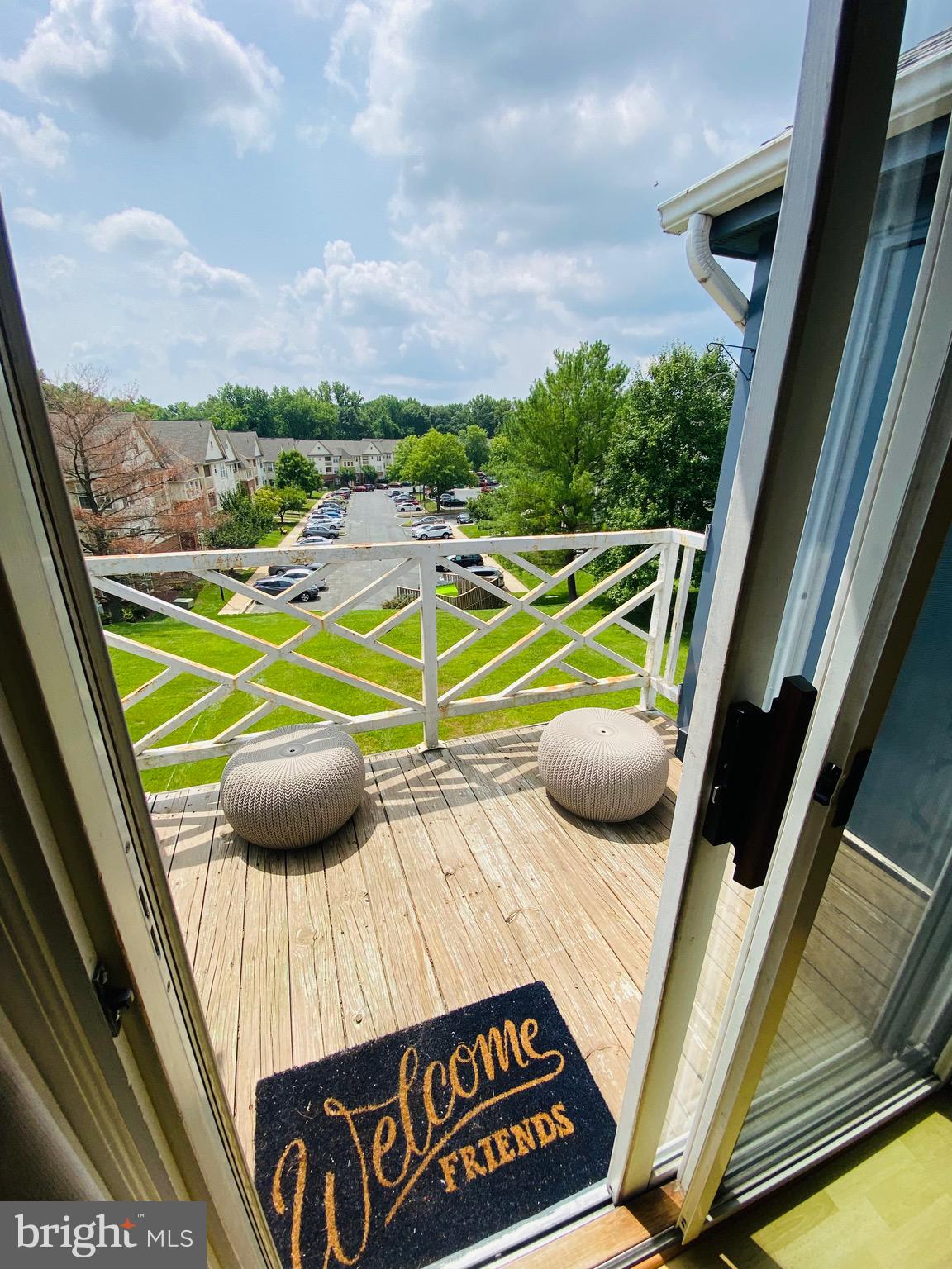 LAUREL WOODS - Residential