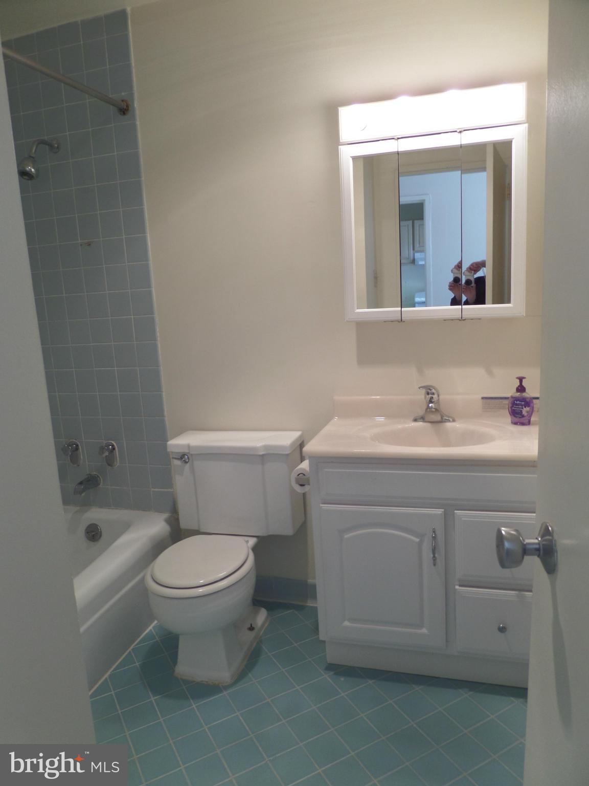 THE CHATHAM - Residential Lease