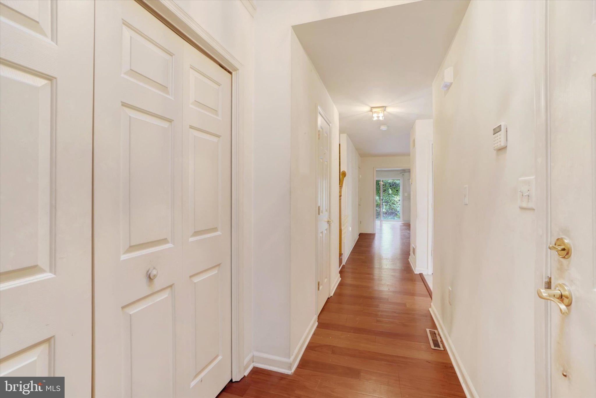 129 CREEKGATE COURT