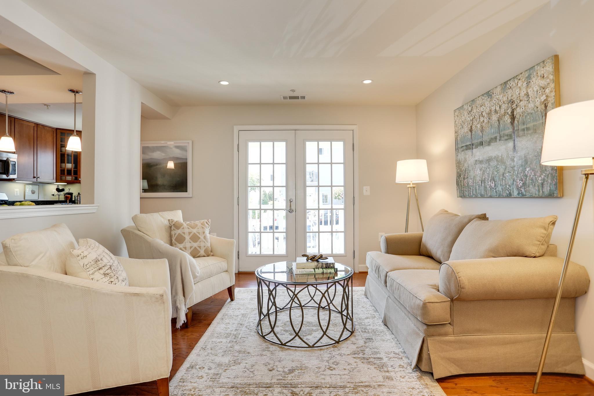 WEST VILLAGE OF SHIRLINGTON - Residential