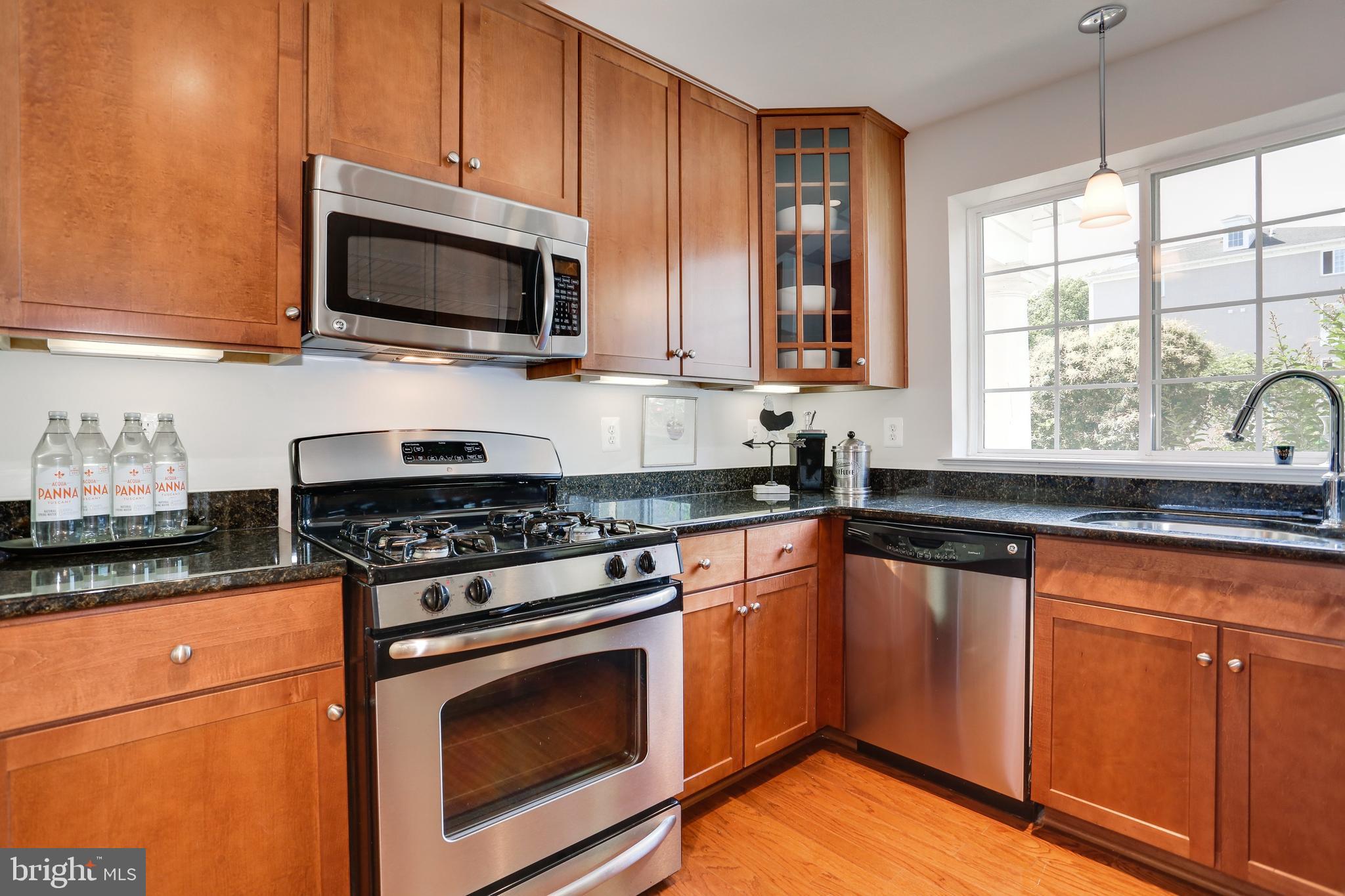 WEST VILLAGE OF SHIRLINGTON - Residential