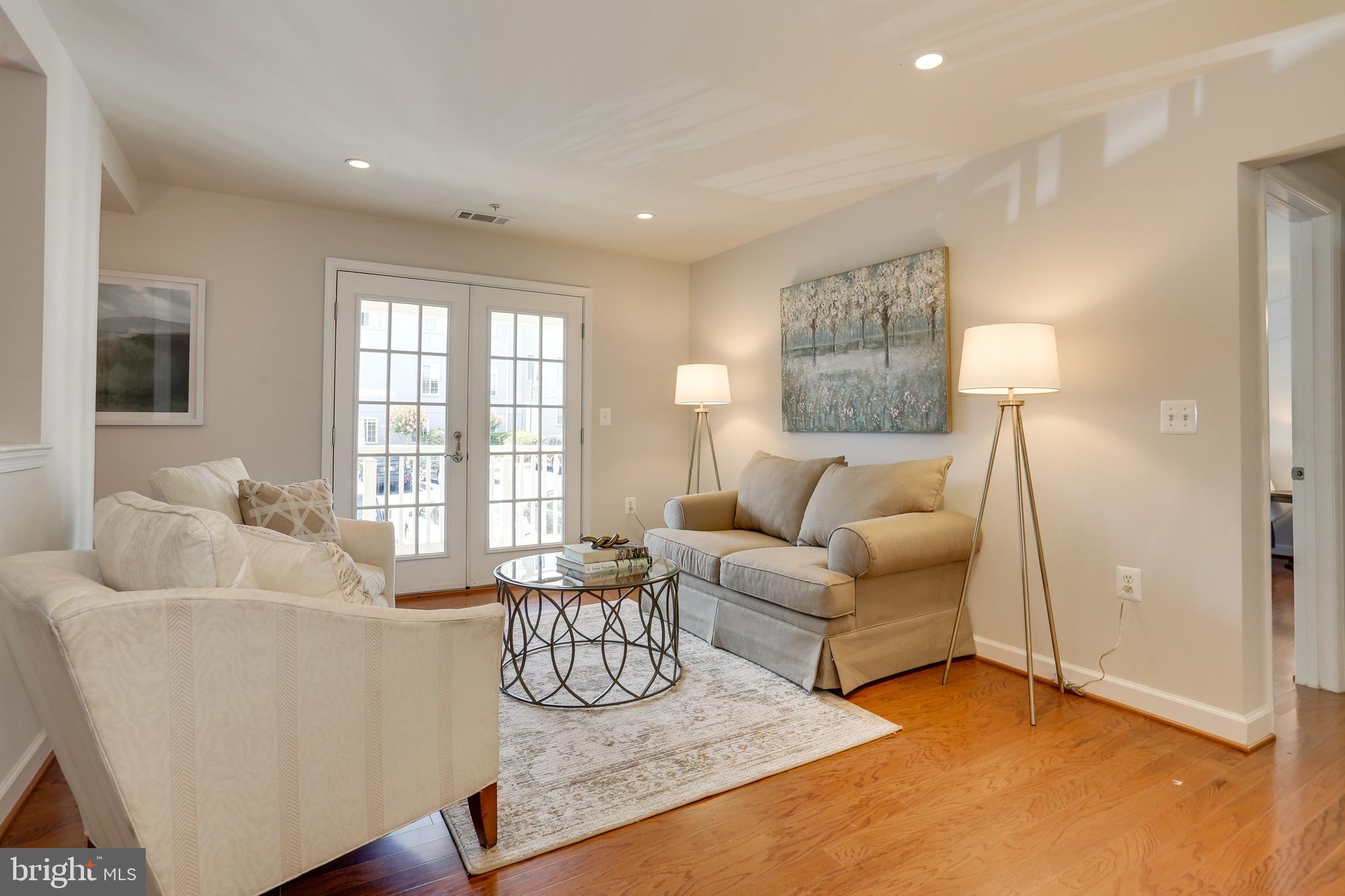 WEST VILLAGE OF SHIRLINGTON - Residential