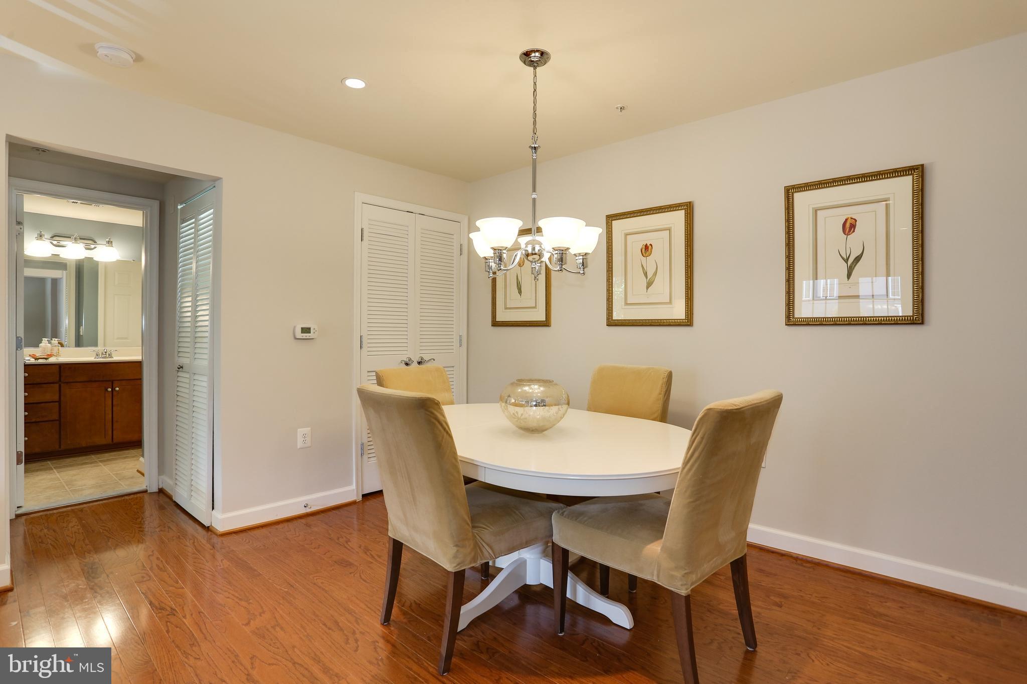 WEST VILLAGE OF SHIRLINGTON - Residential