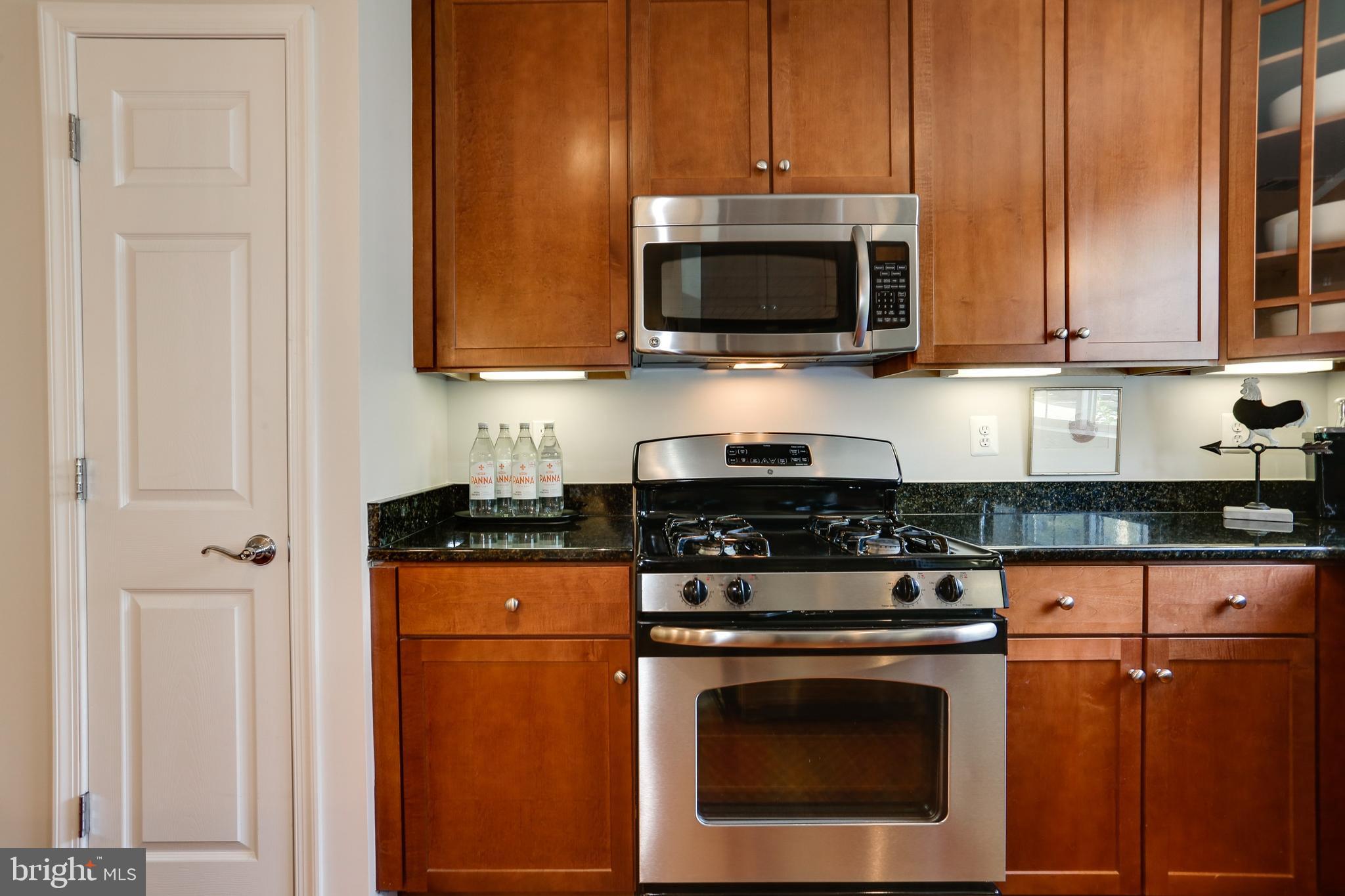 WEST VILLAGE OF SHIRLINGTON - Residential