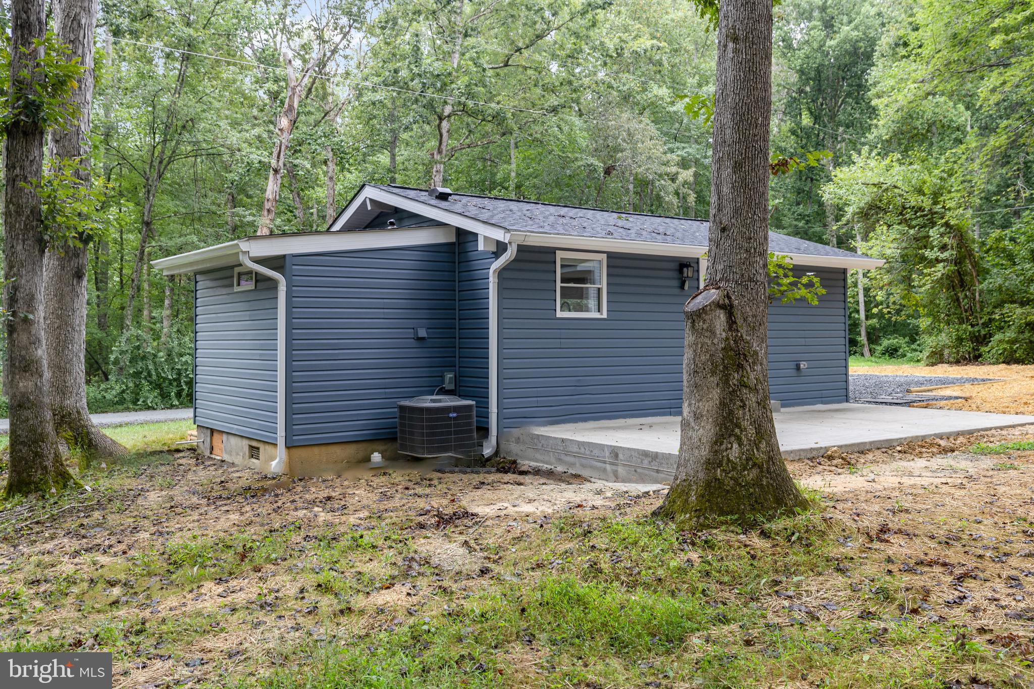 HIDDEN LAKE - Residential