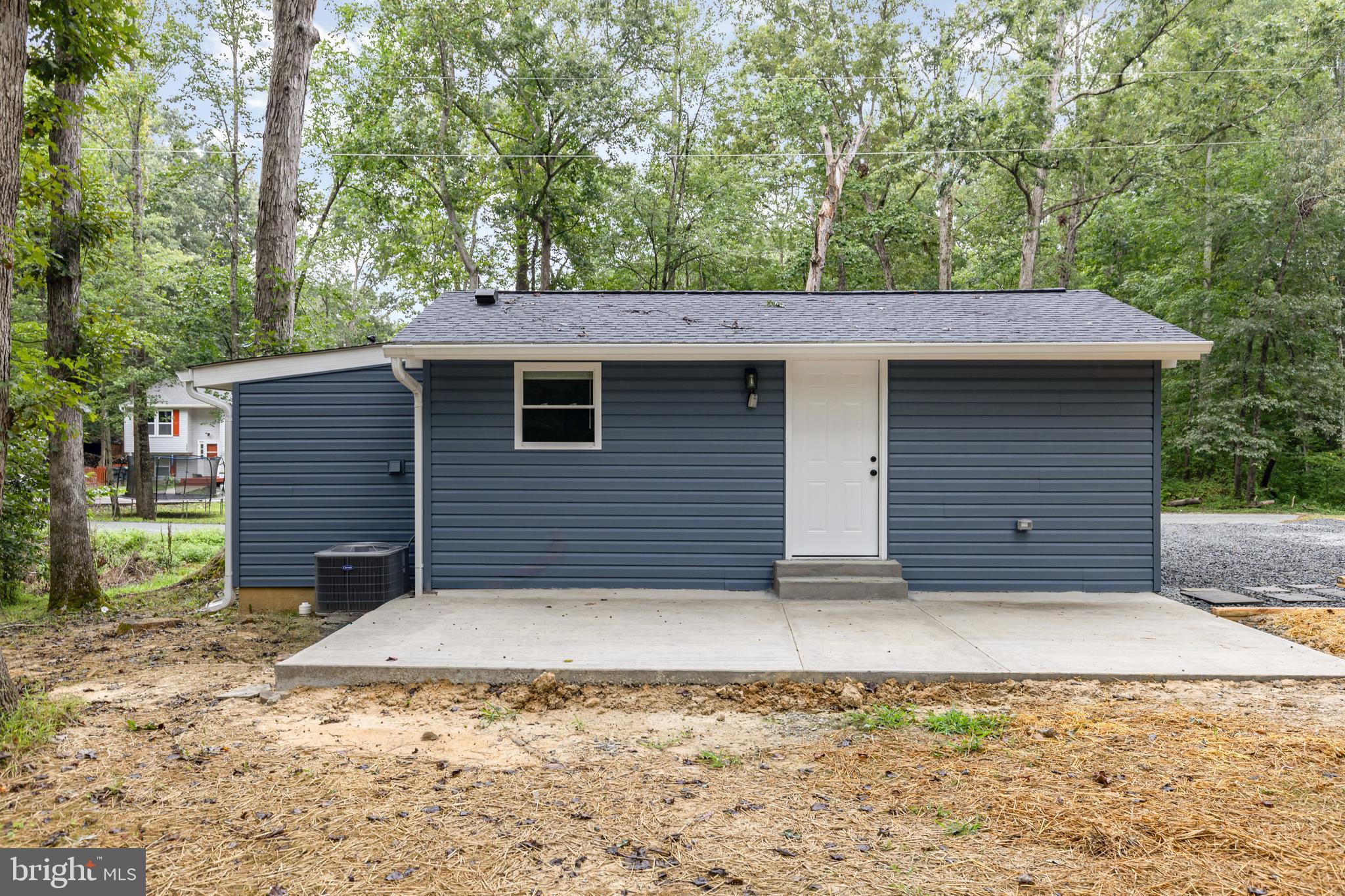 HIDDEN LAKE - Residential