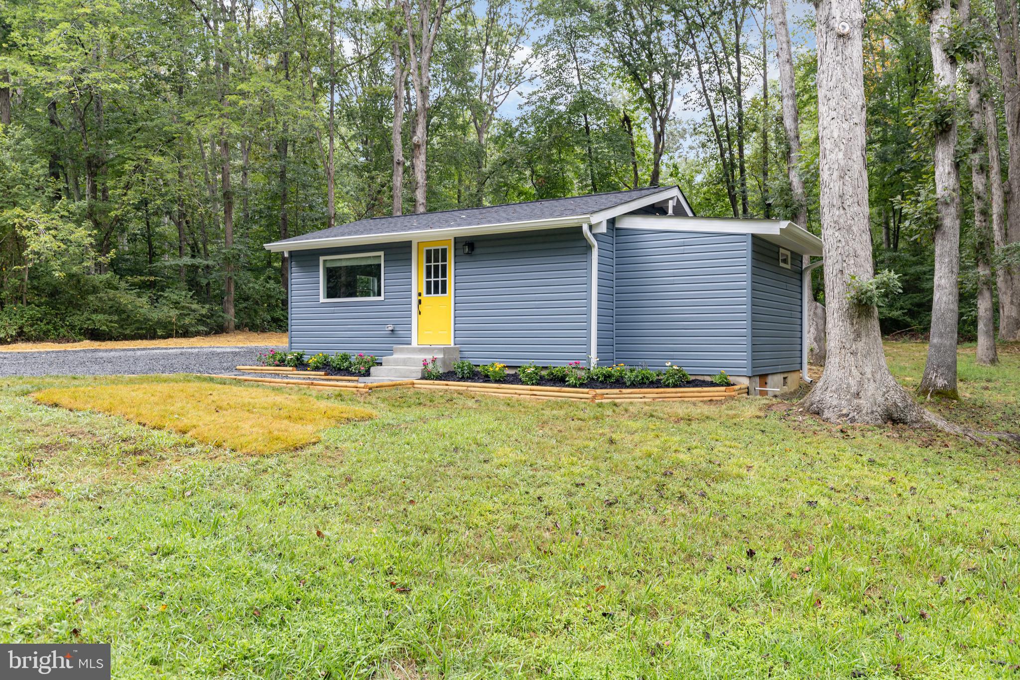 HIDDEN LAKE - Residential