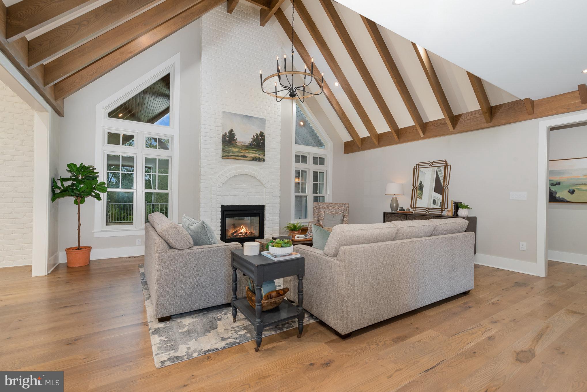 FARM CREST - Residential