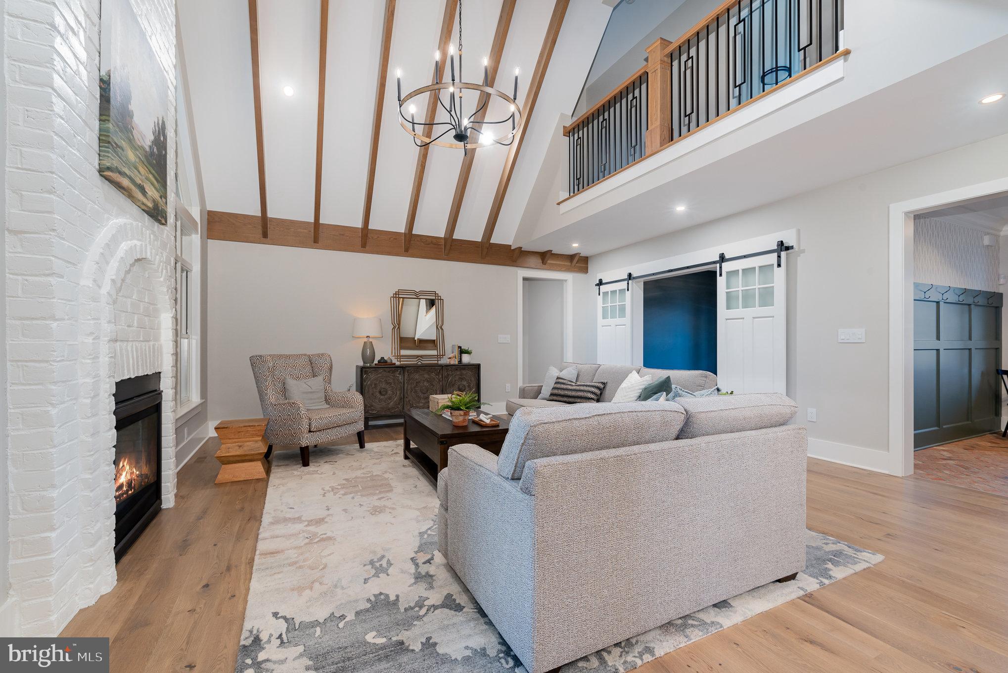 FARM CREST - Residential