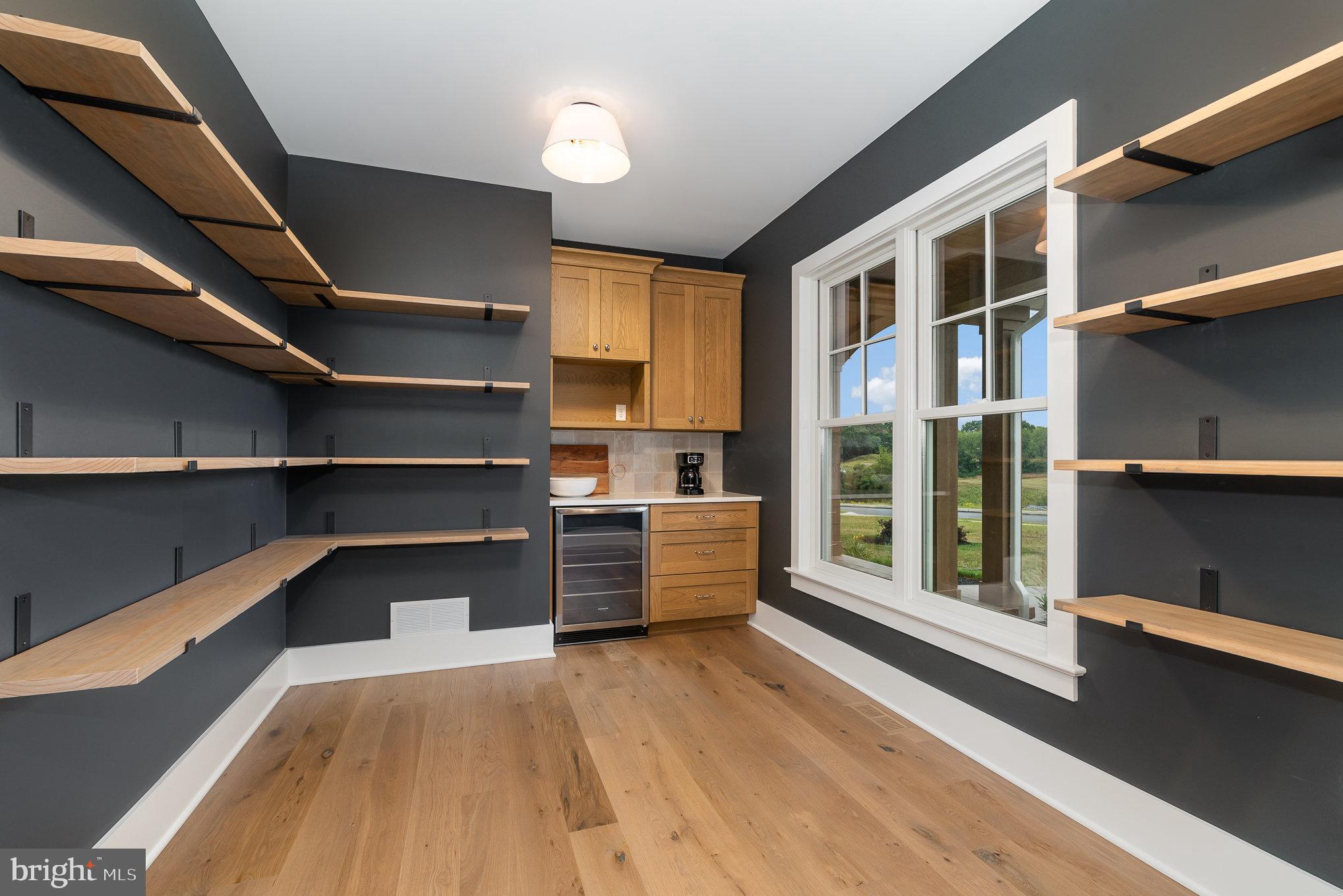 FARM CREST - Residential