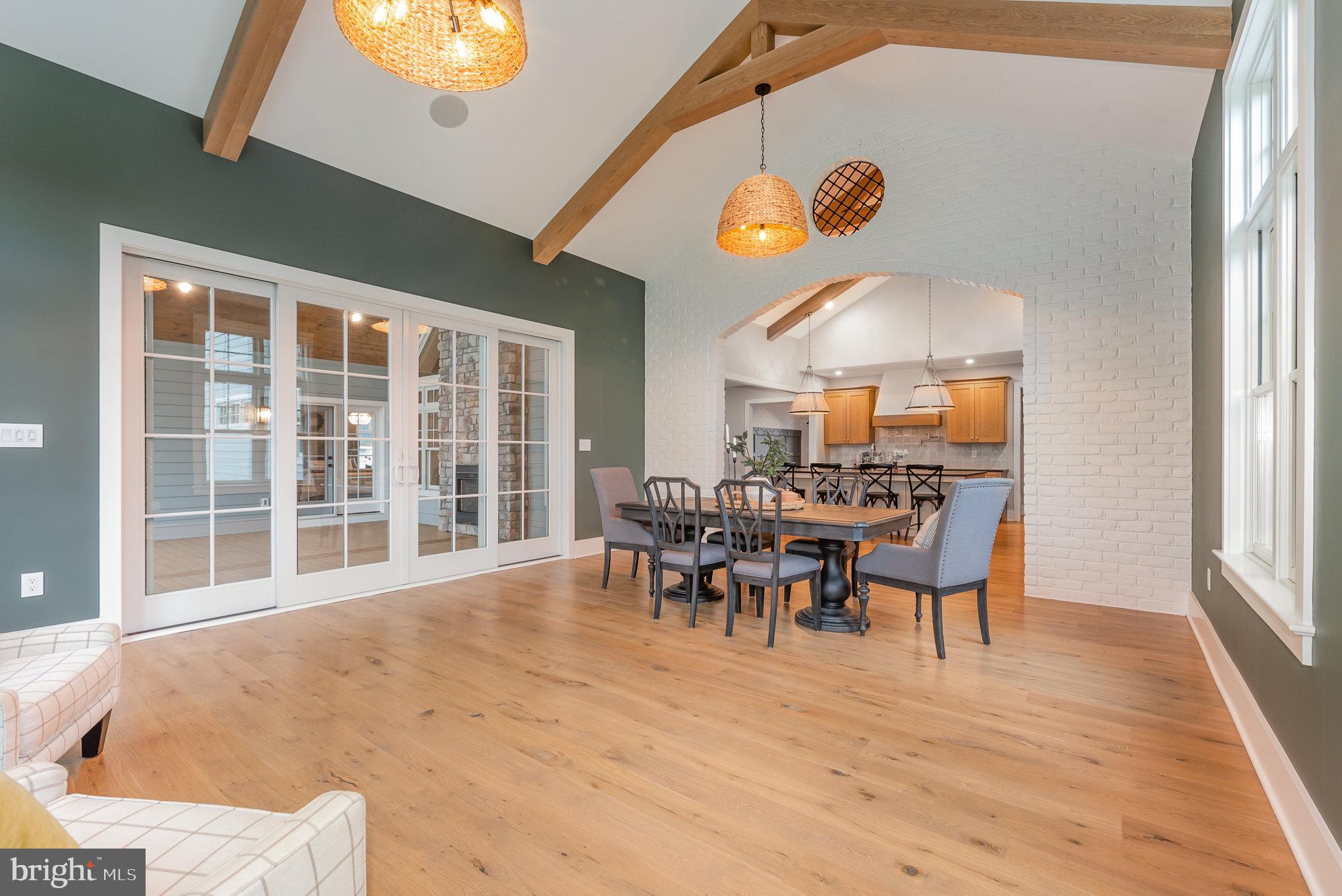 FARM CREST - Residential