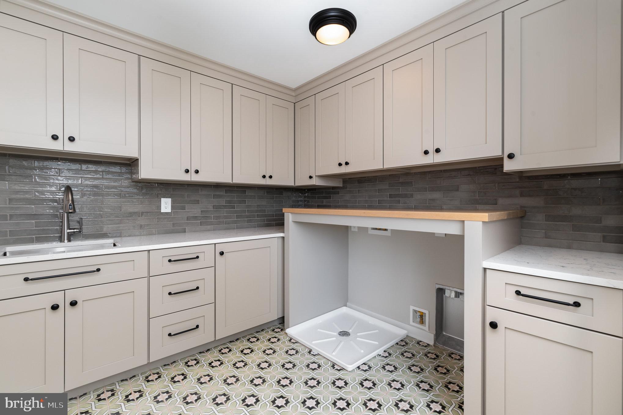 FARM CREST - Residential