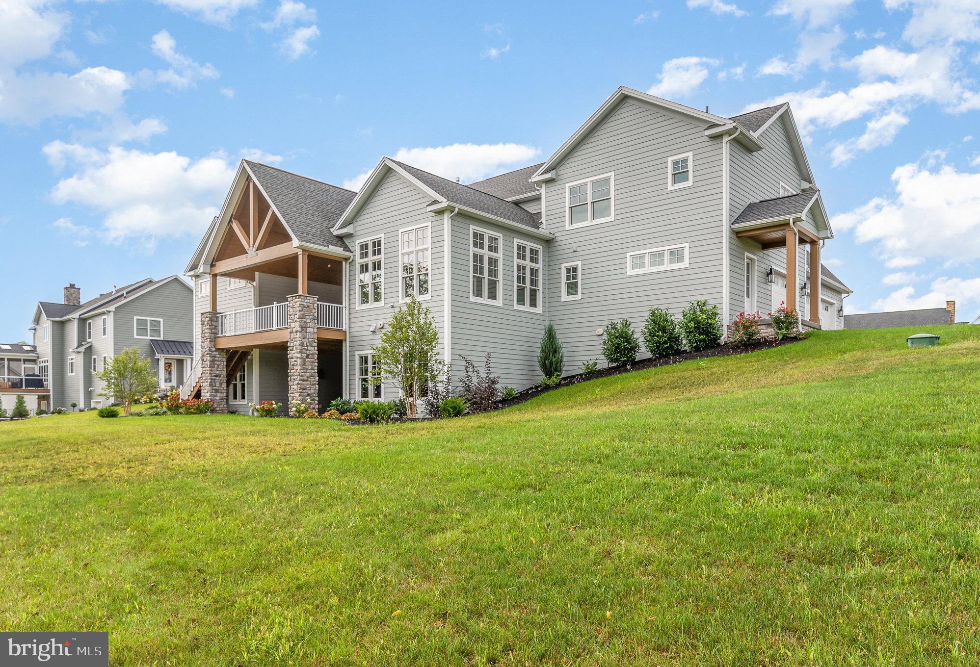 FARM CREST - Residential