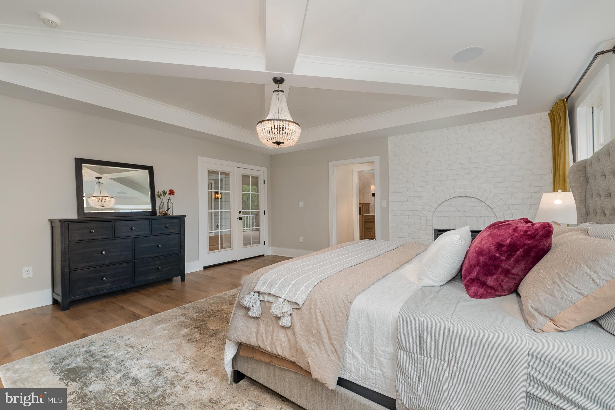 FARM CREST - Residential