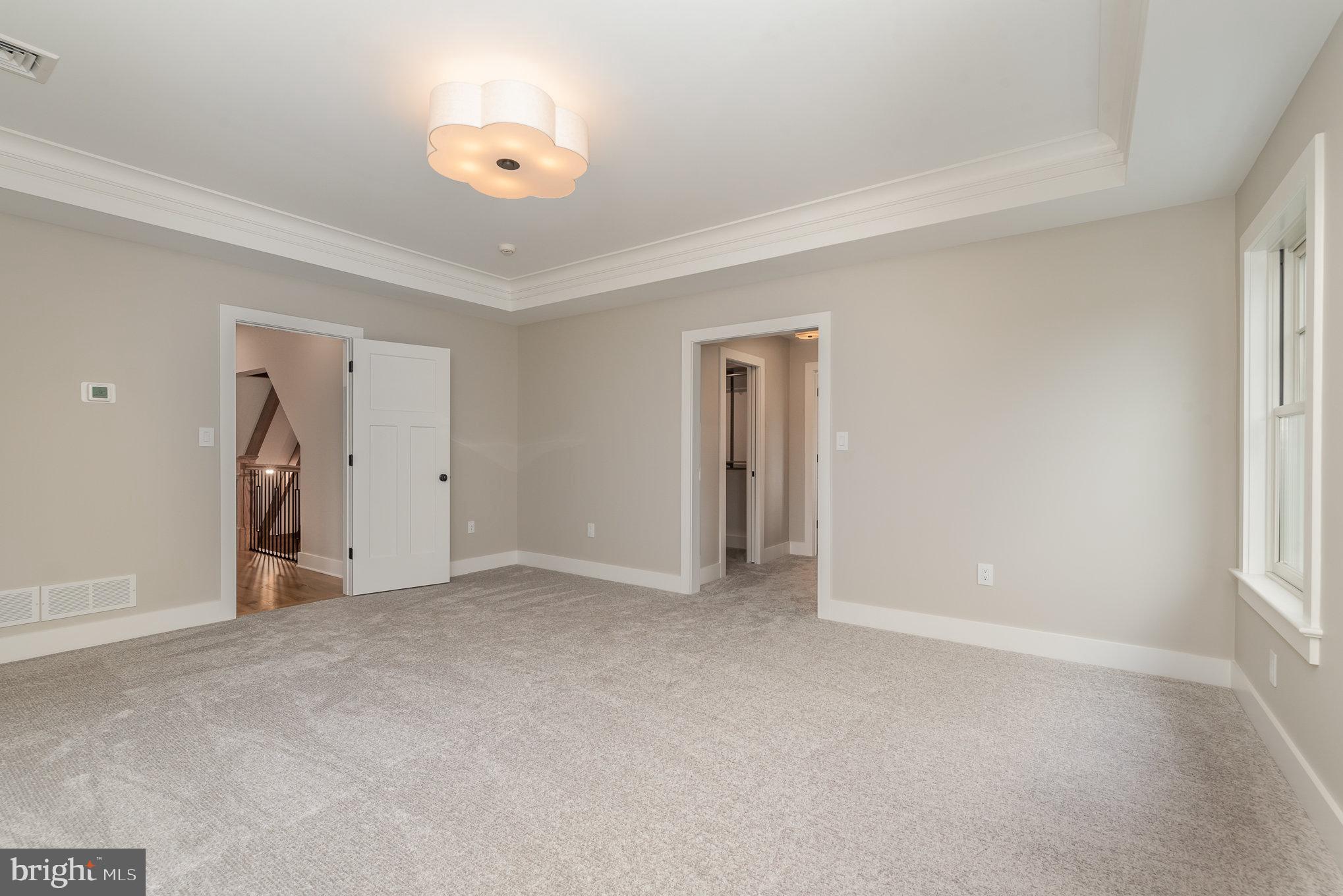 FARM CREST - Residential