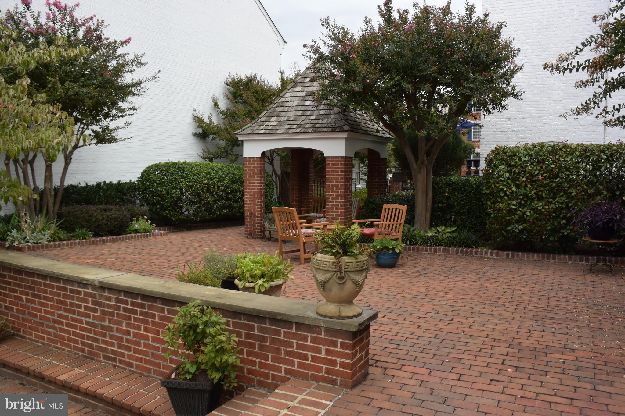 OLD TOWN - Residential