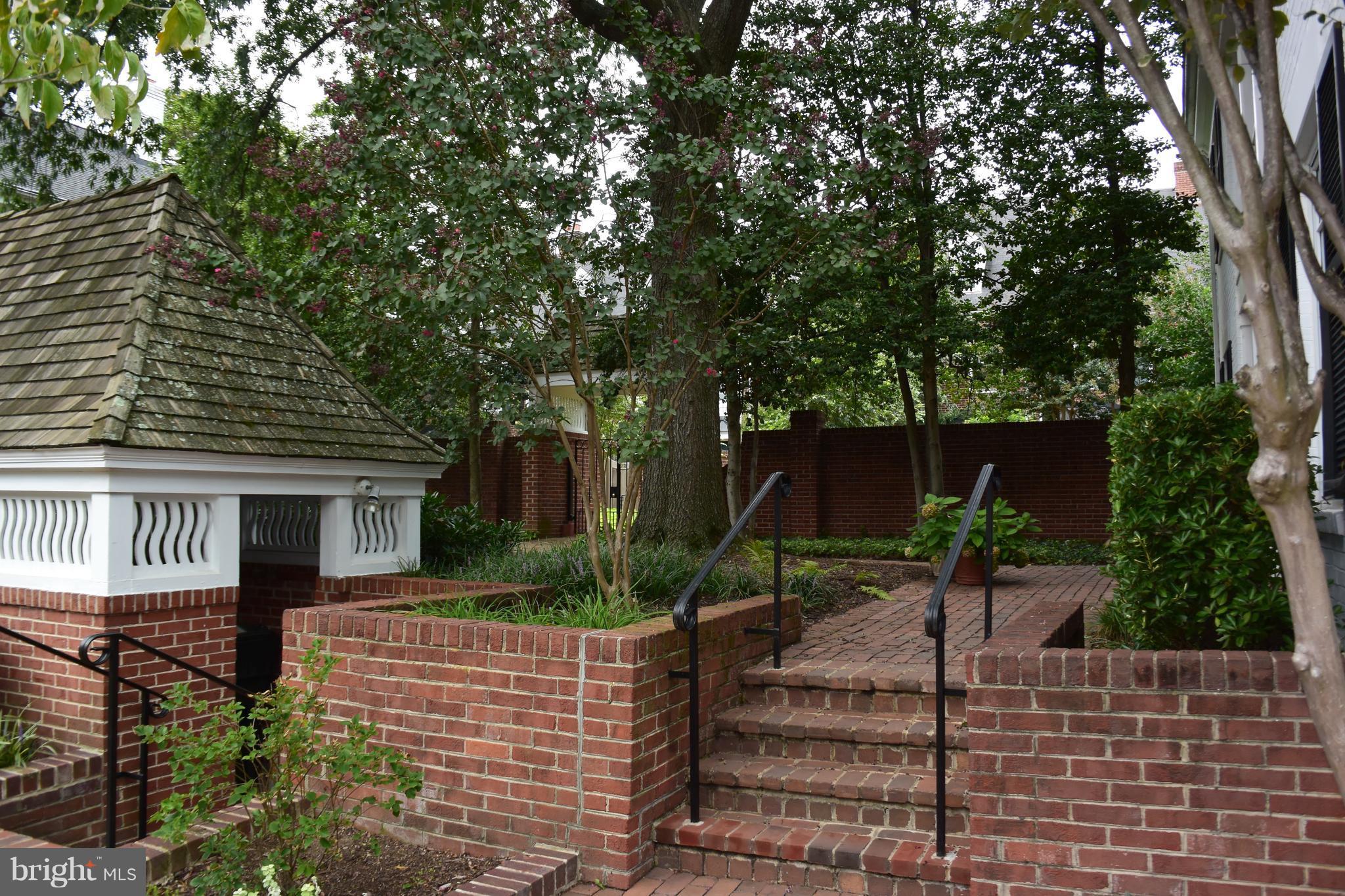 OLD TOWN - Residential