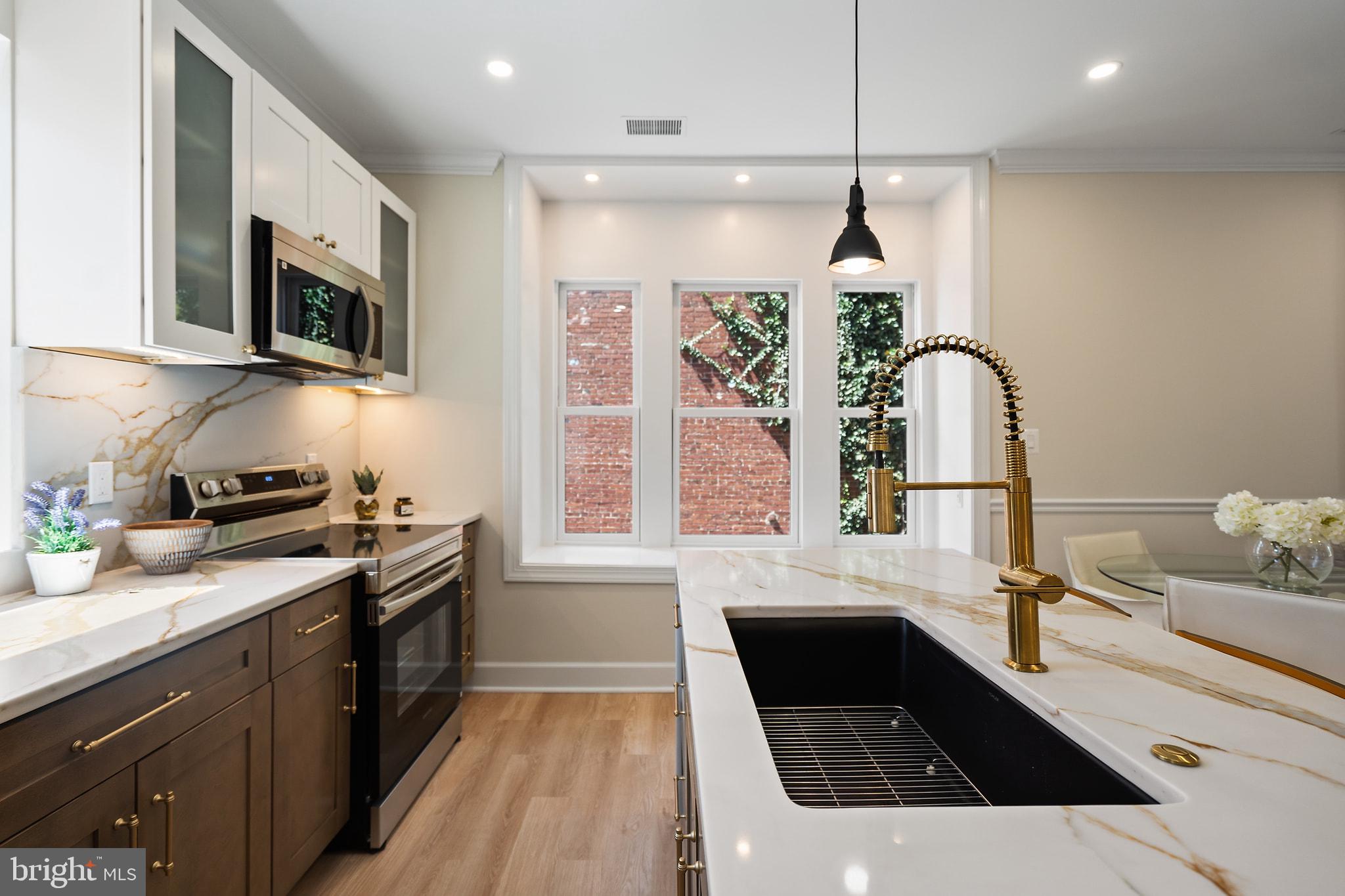 518 COLUMBIA ROAD NW