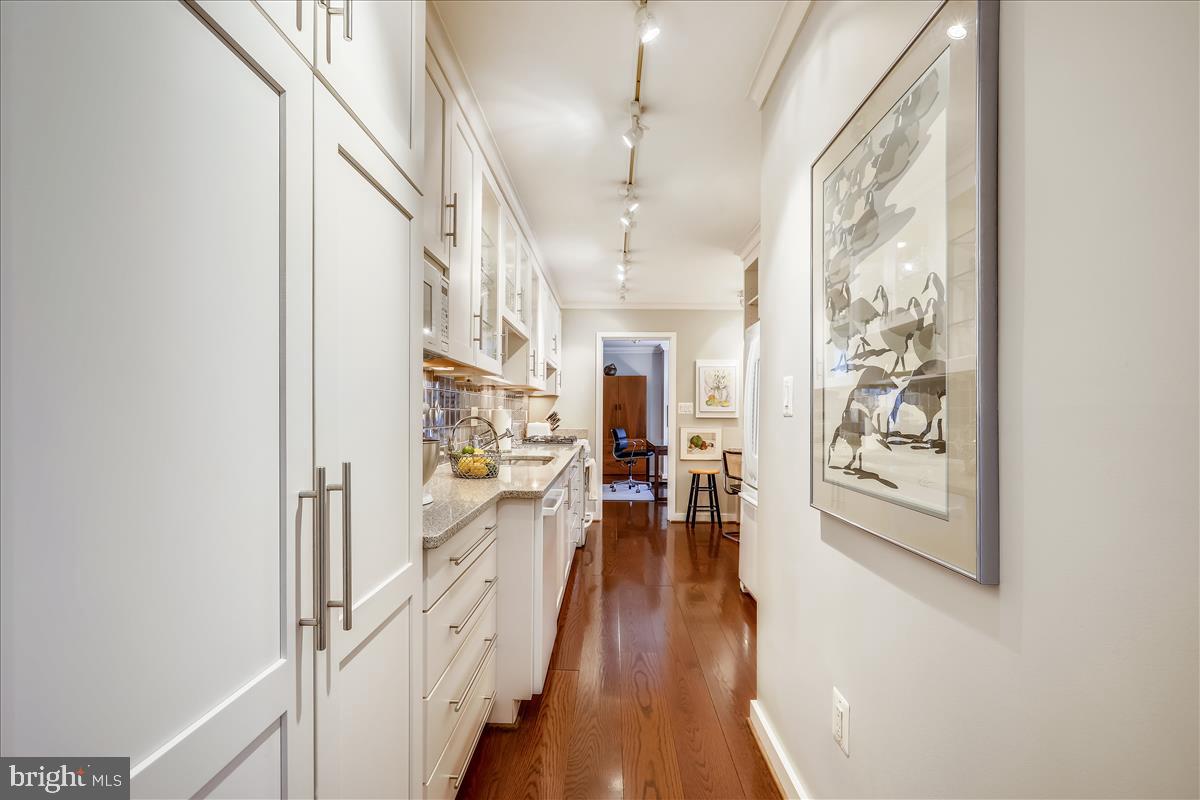 FRIENDSHIP HEIGHTS - Residential