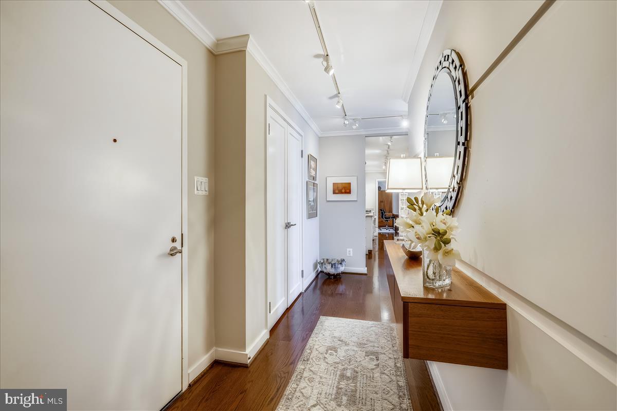 FRIENDSHIP HEIGHTS - Residential